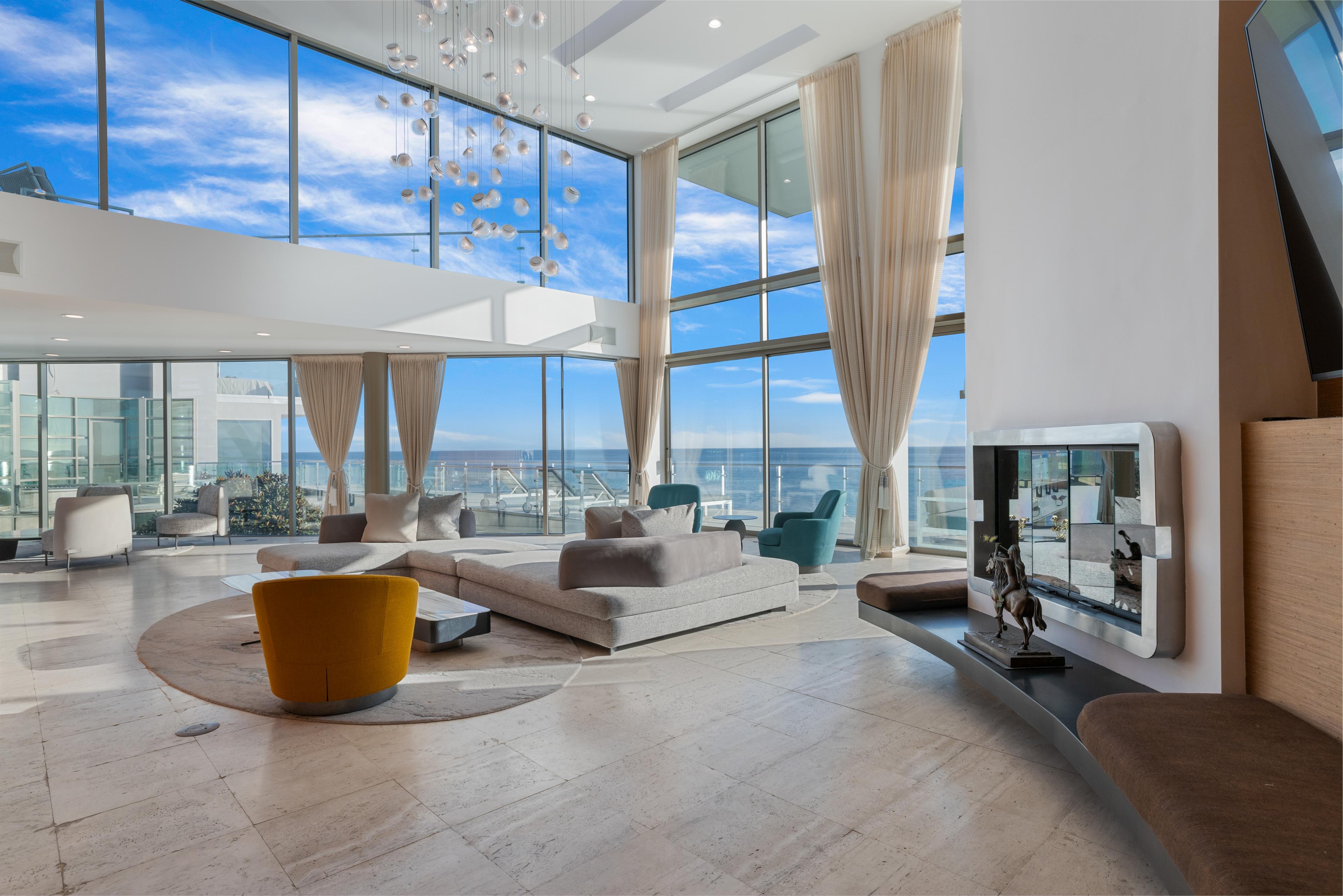 Malibu Road Modern gallery image 8