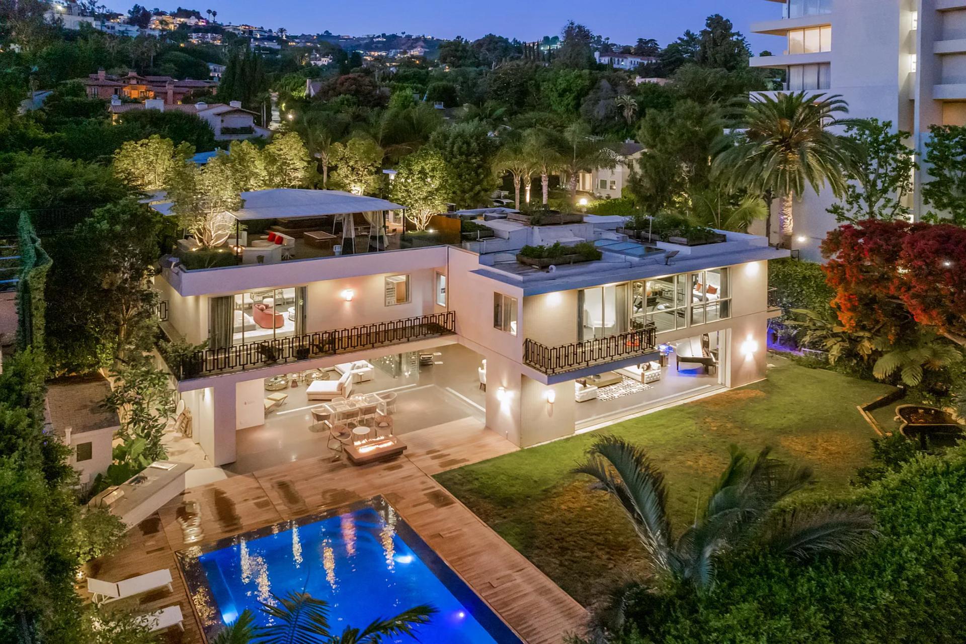 Alta Royale gallery image 1