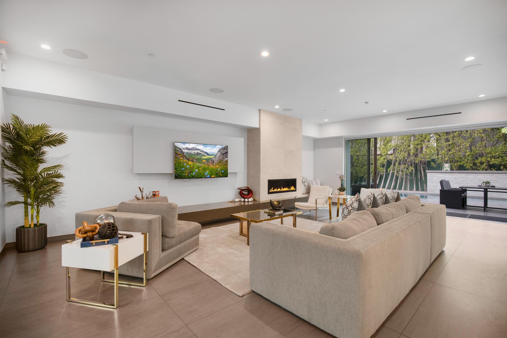 Colgate Vantage gallery image 9