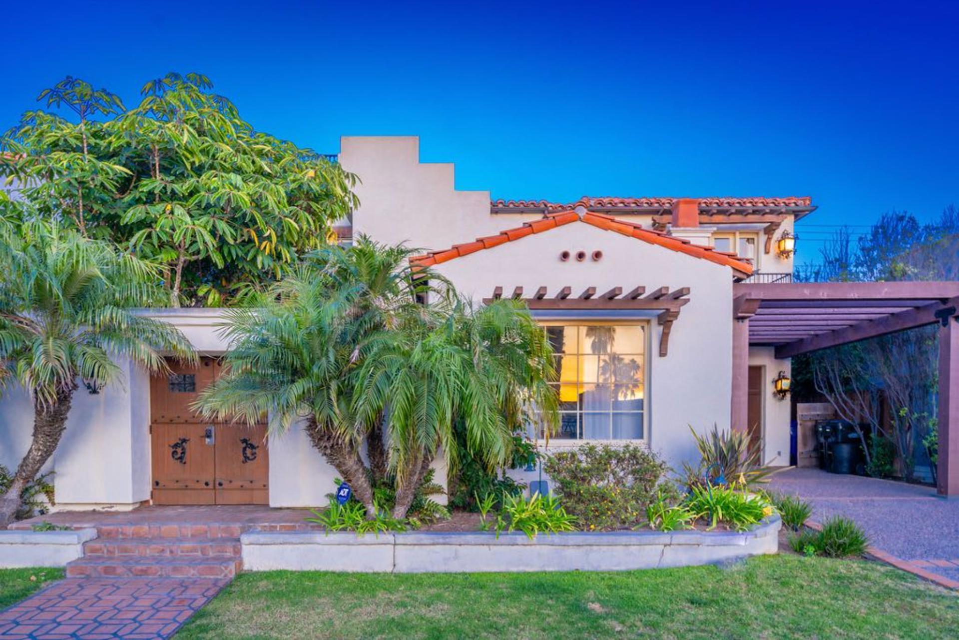 Spanish Coastal Villa gallery image 1