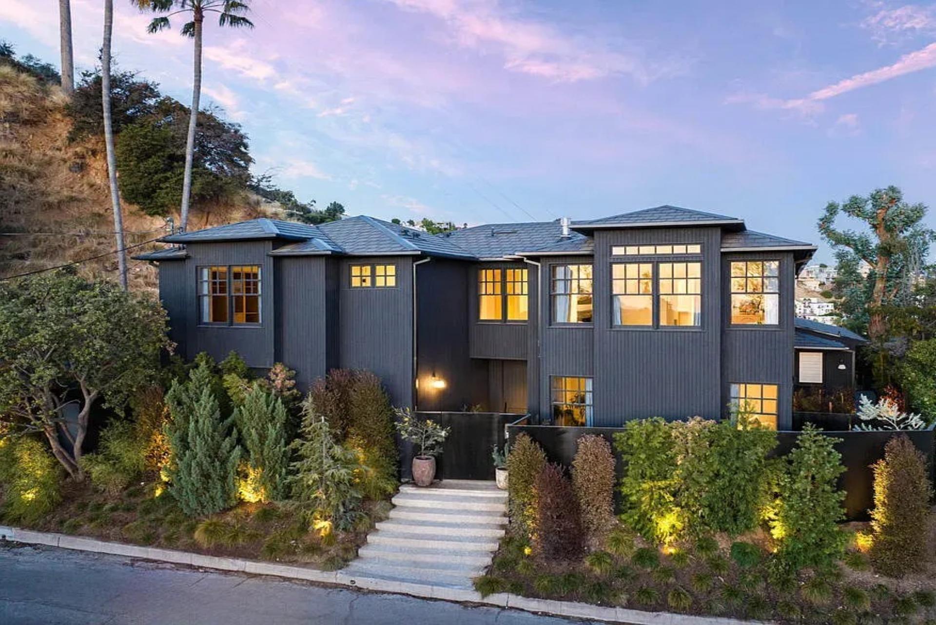 Sunset Manor gallery image 1