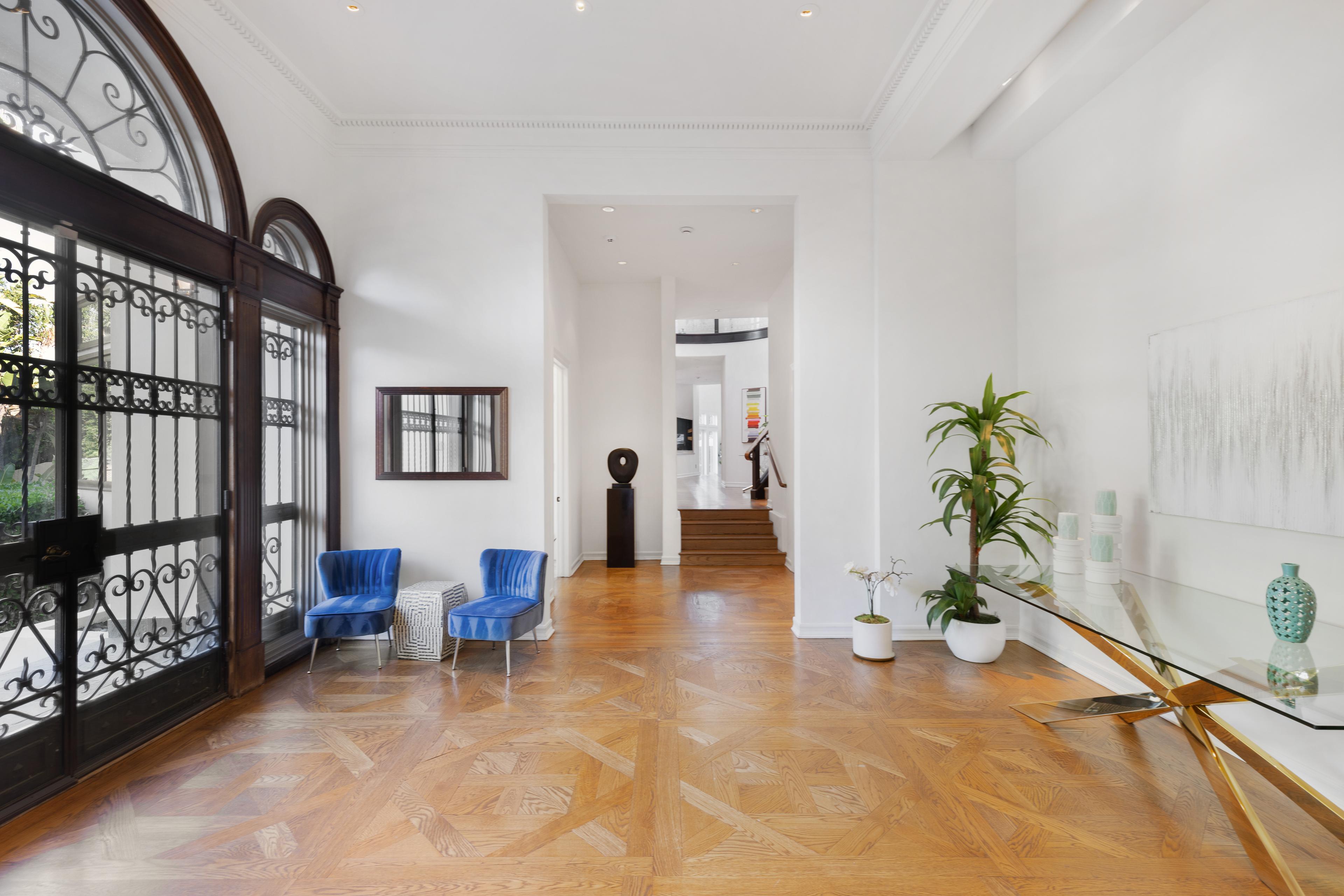 Anzio Estate gallery image 7