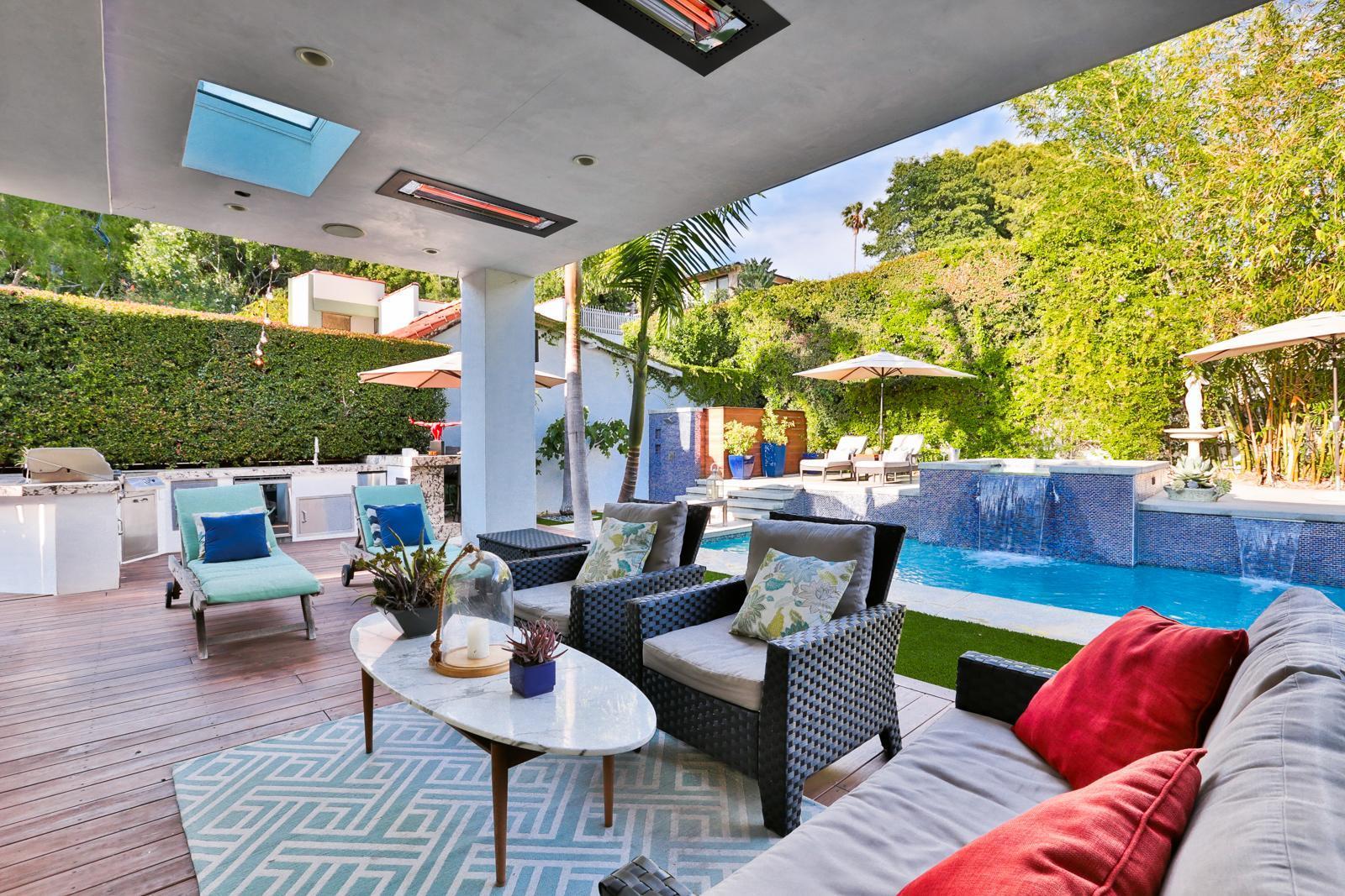 Hollywood Hills Sanctuary gallery image 8