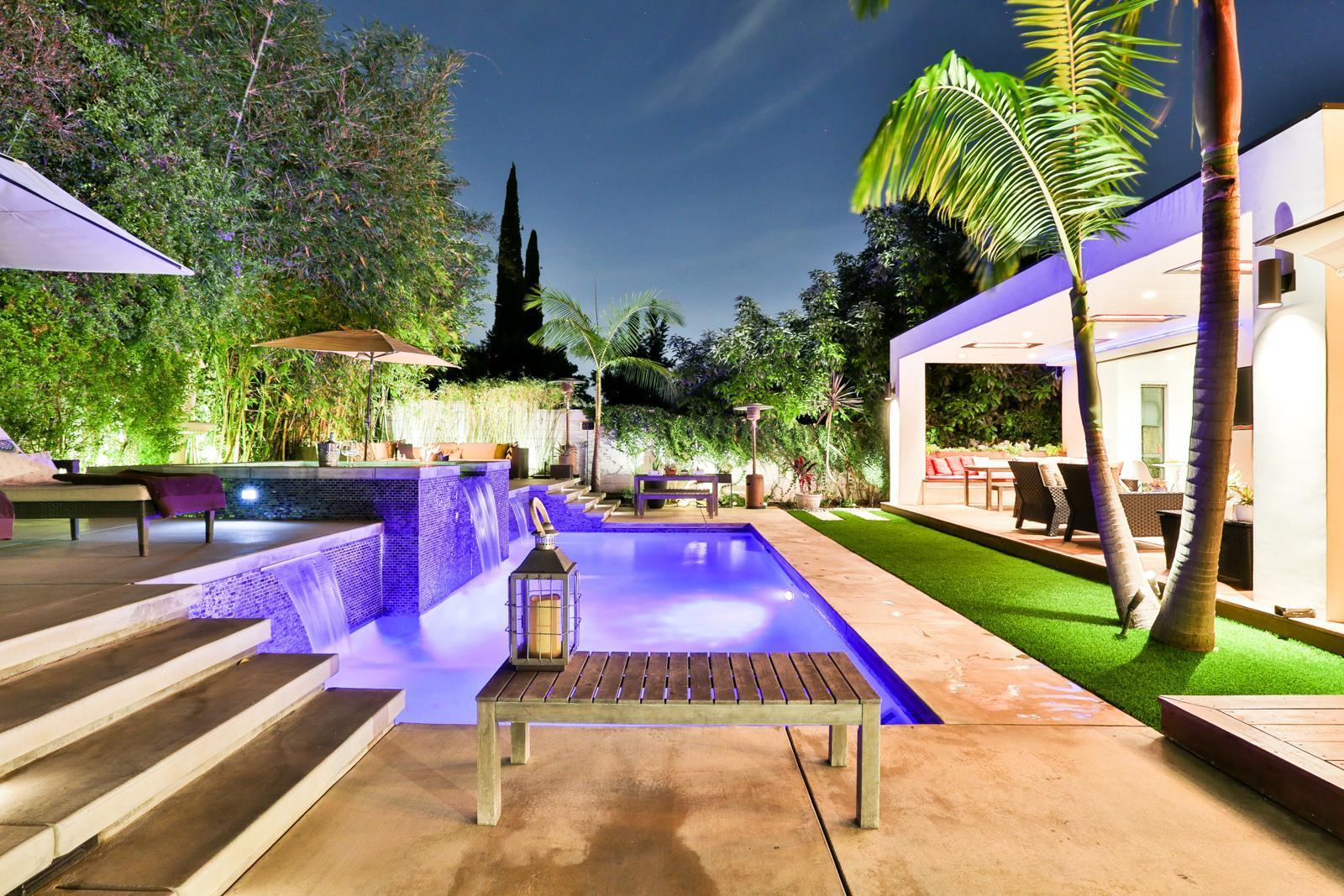 Hollywood Hills Sanctuary gallery image 3