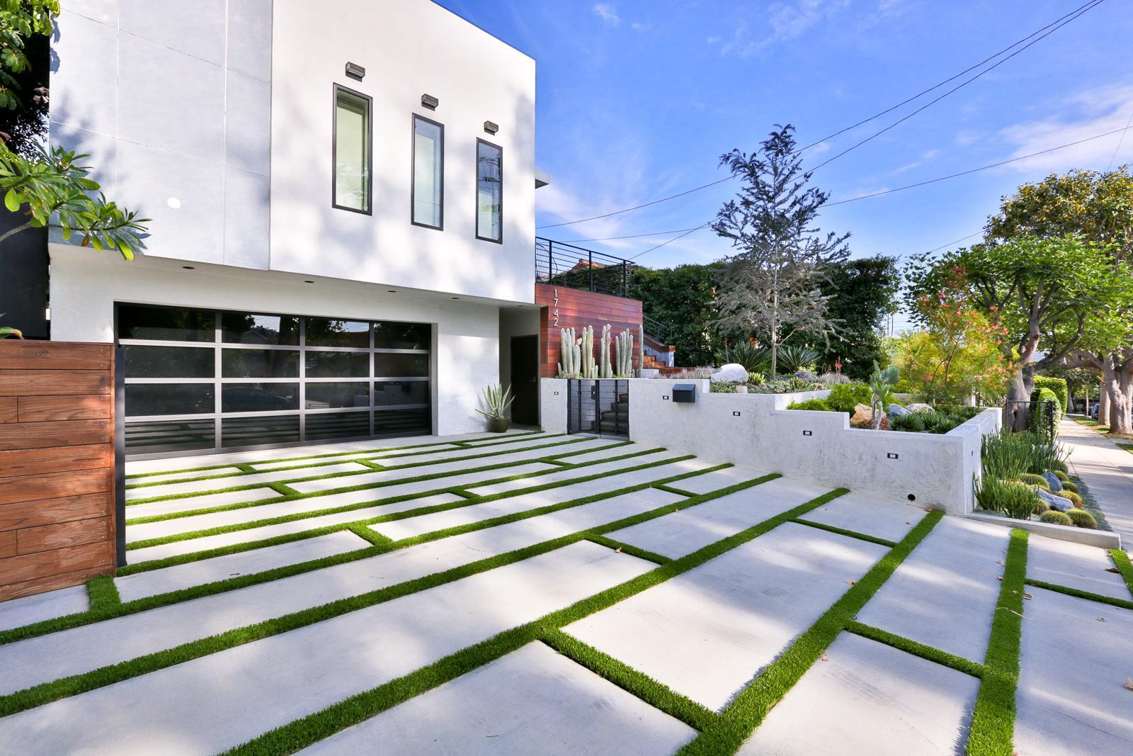 Hollywood Hills Sanctuary gallery image 6