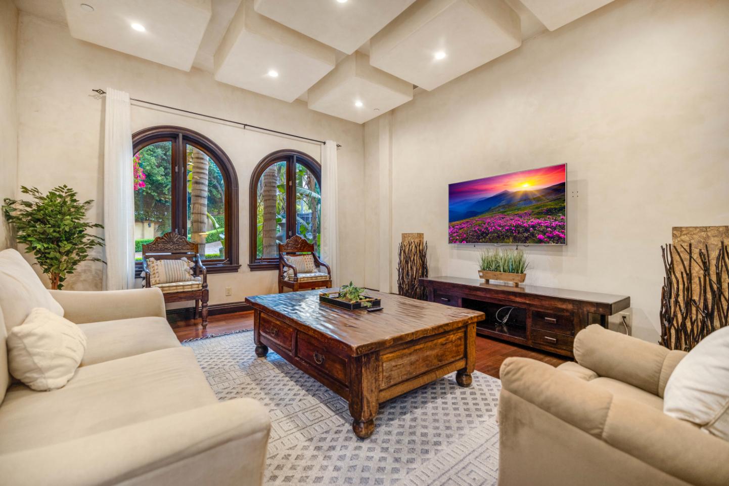 Serano Estate gallery image 3