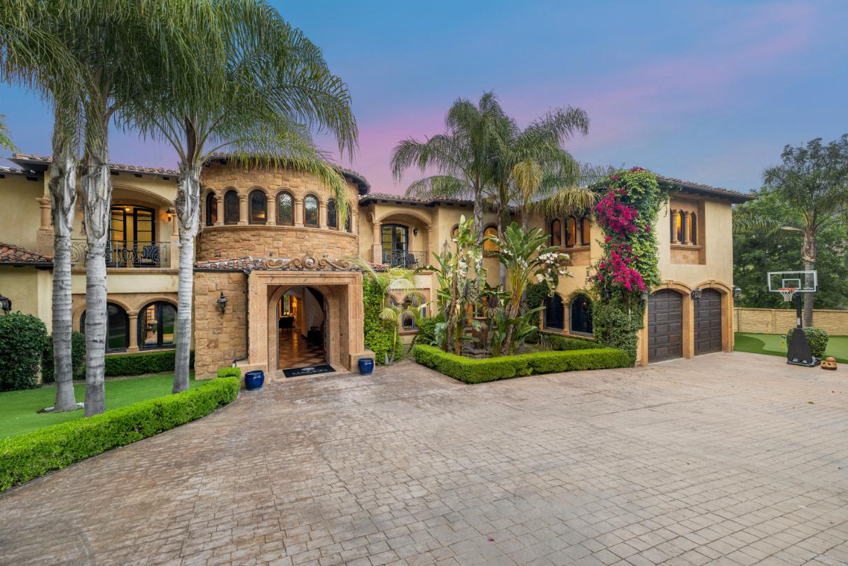 Serano Estate gallery image 9