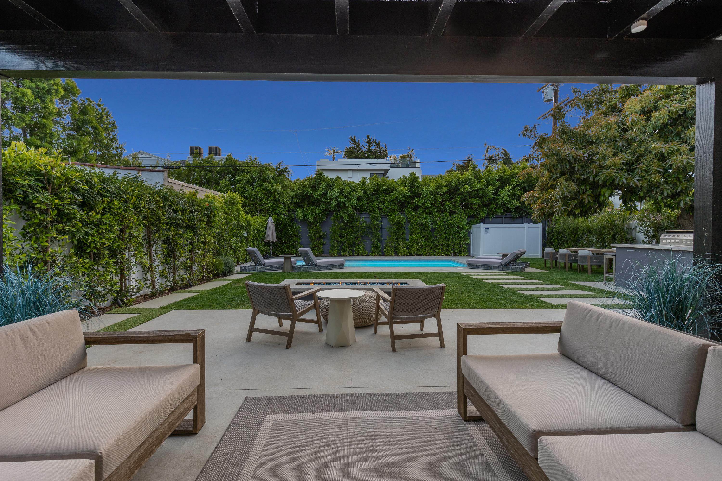 Curson Modern gallery image 5