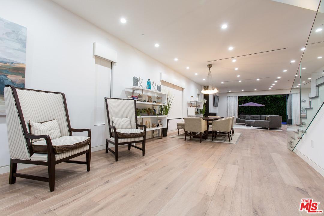 North Curson gallery image 9