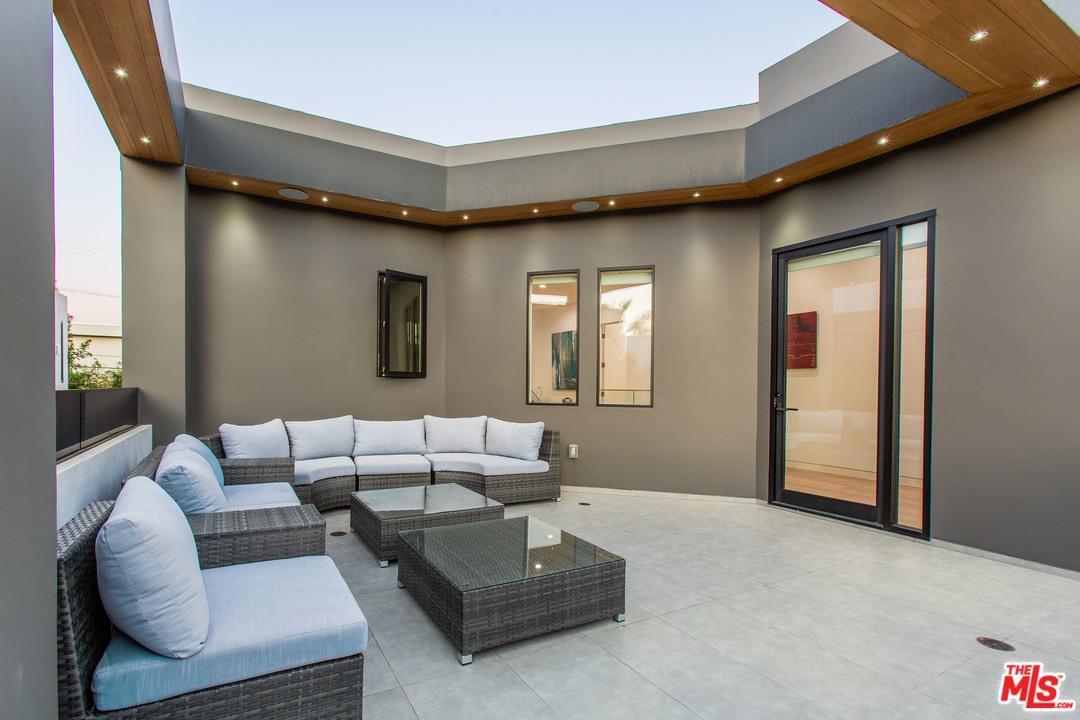 North Curson gallery image 7