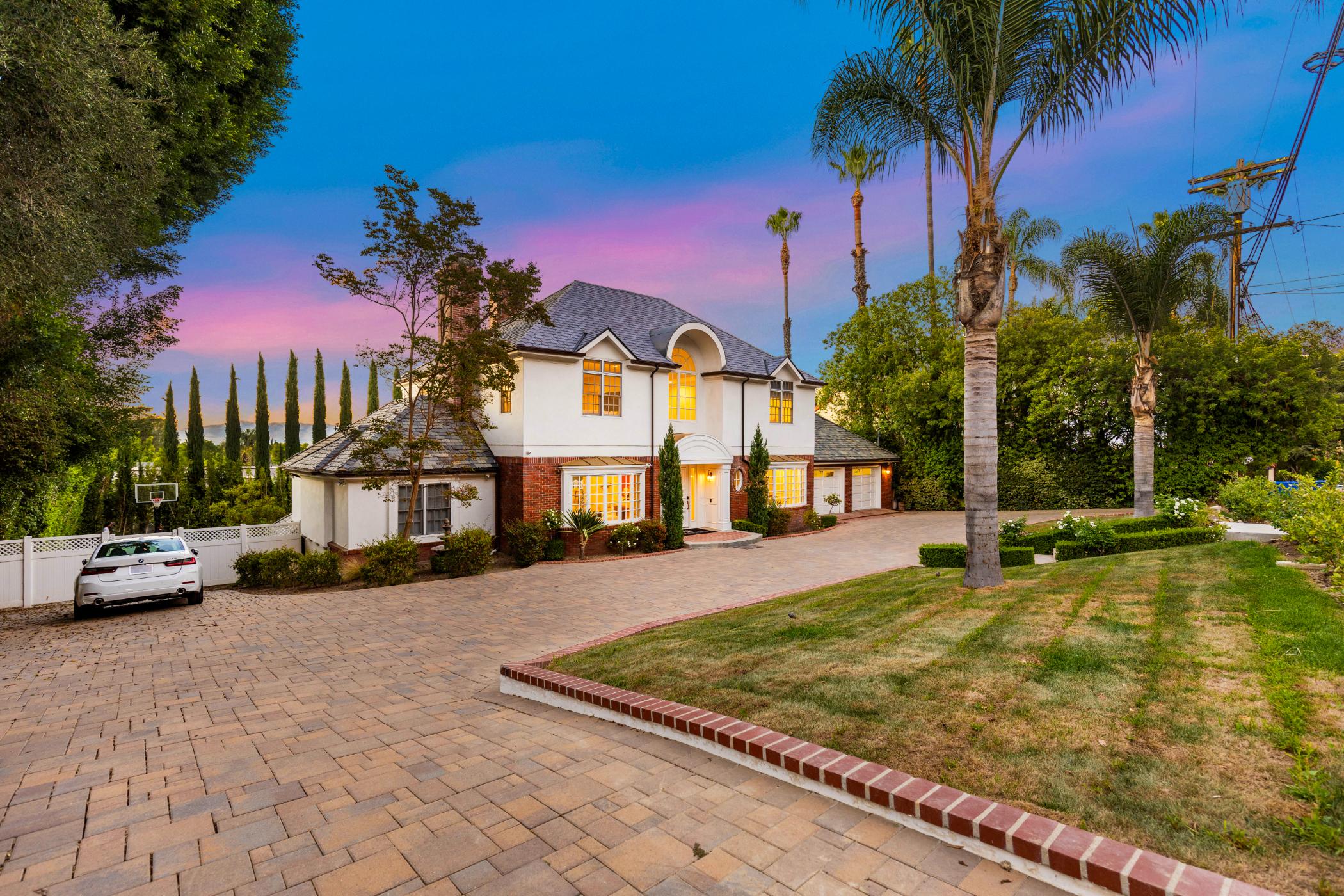 Emerson Estate gallery image 9