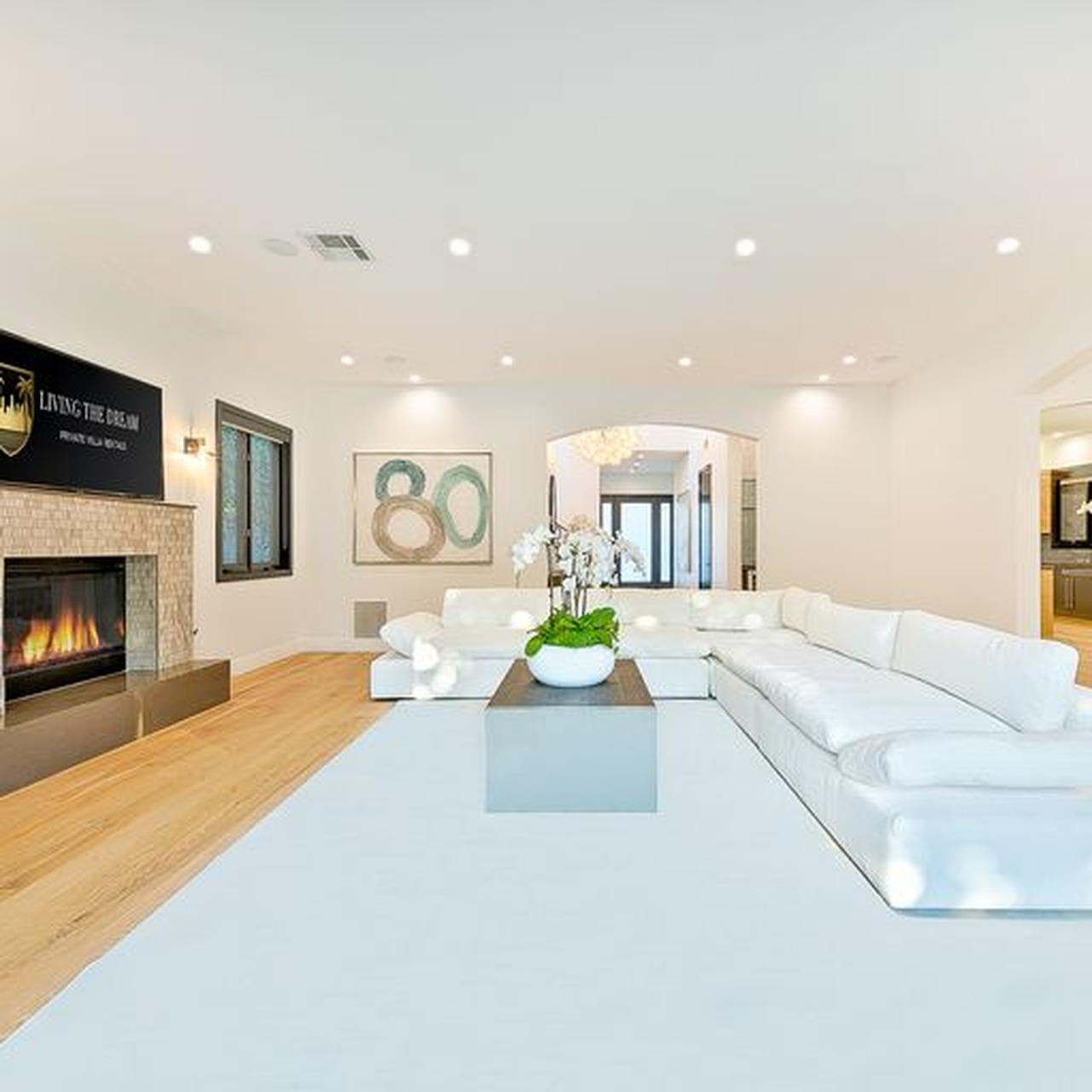 The Beverly Grove Villa gallery image 4