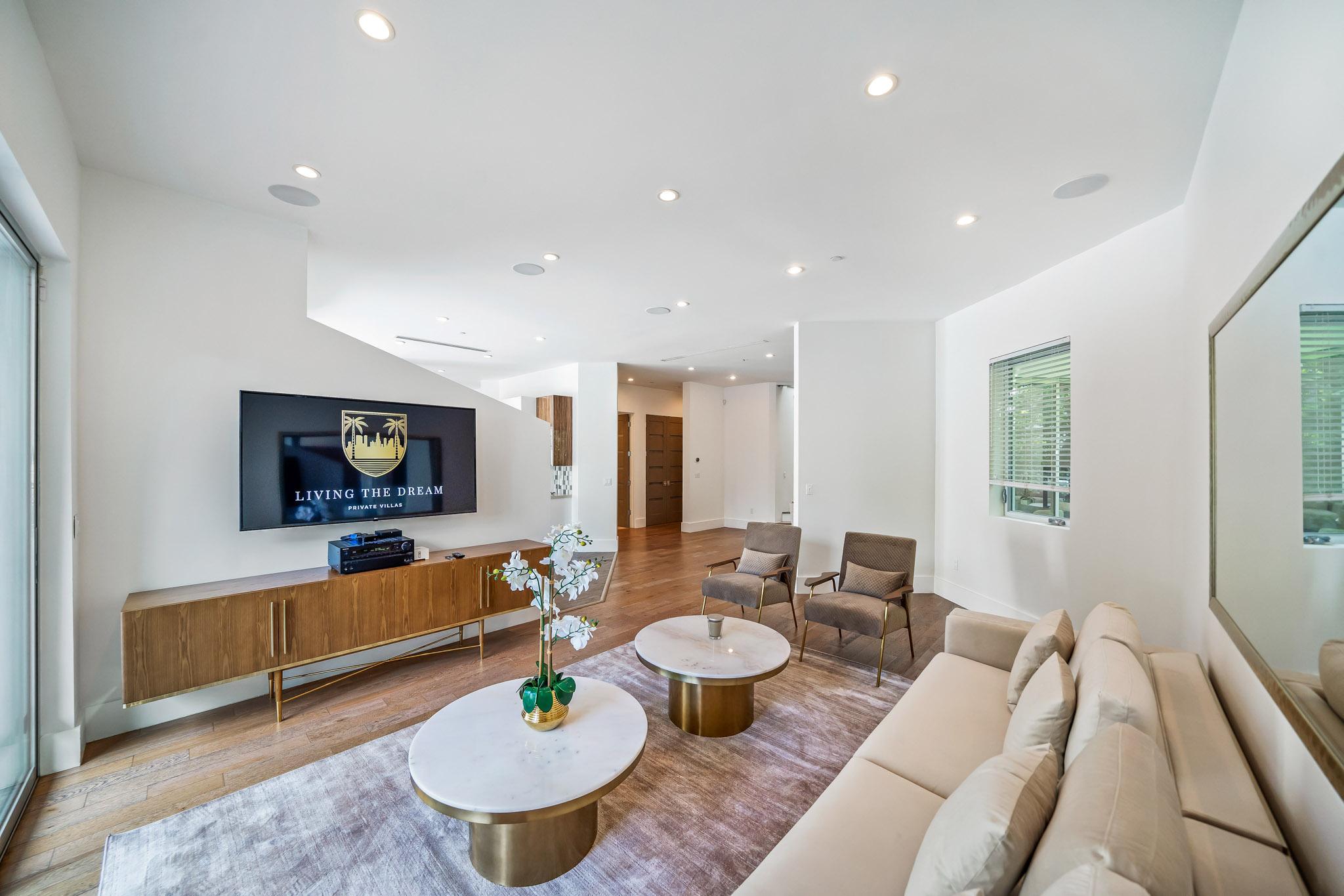 The Beverly Villa gallery image 9
