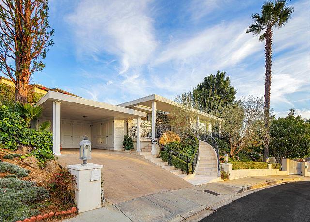 The Highridge Villa gallery image 2
