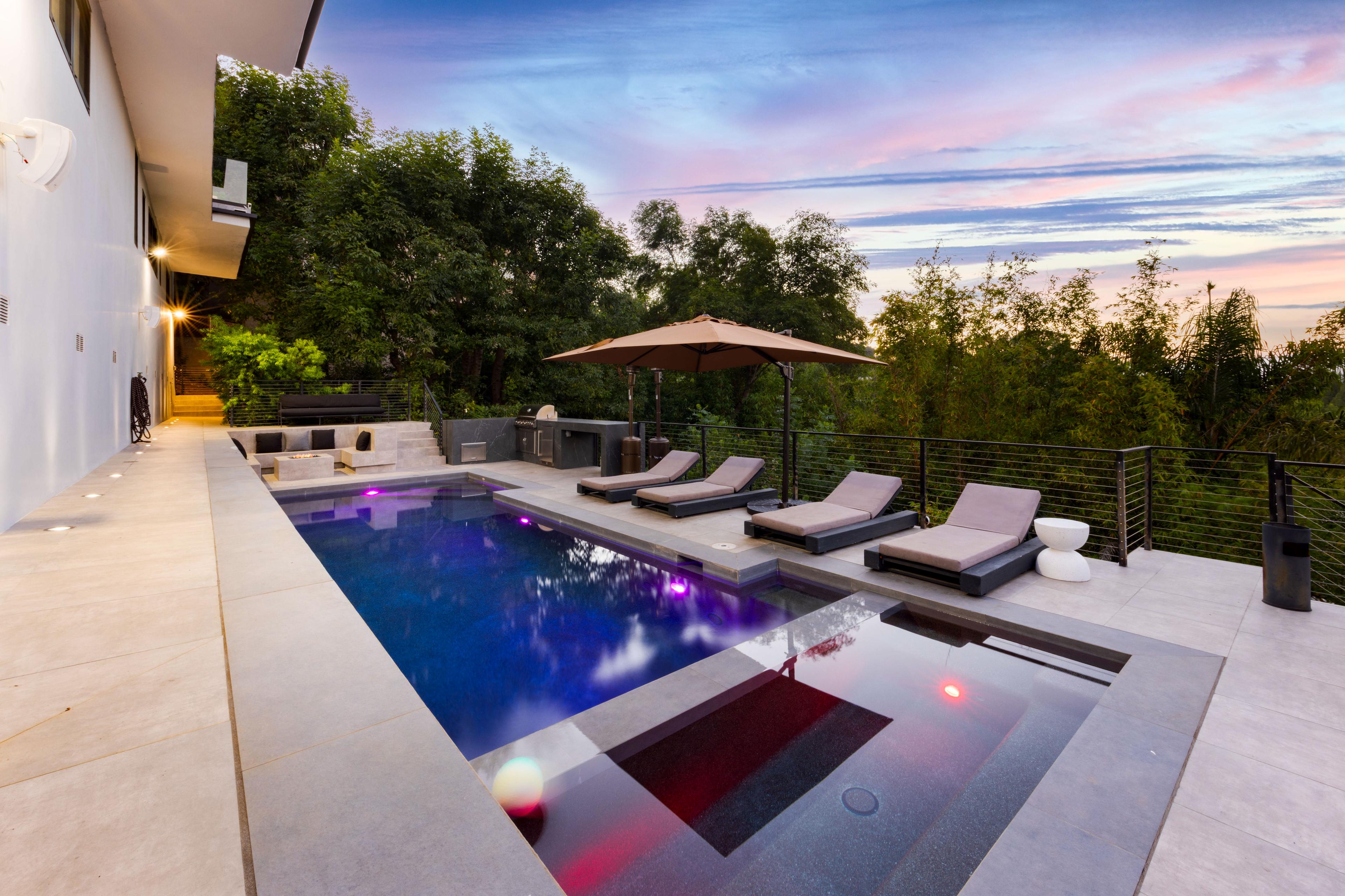 Caverna Estate gallery image 1