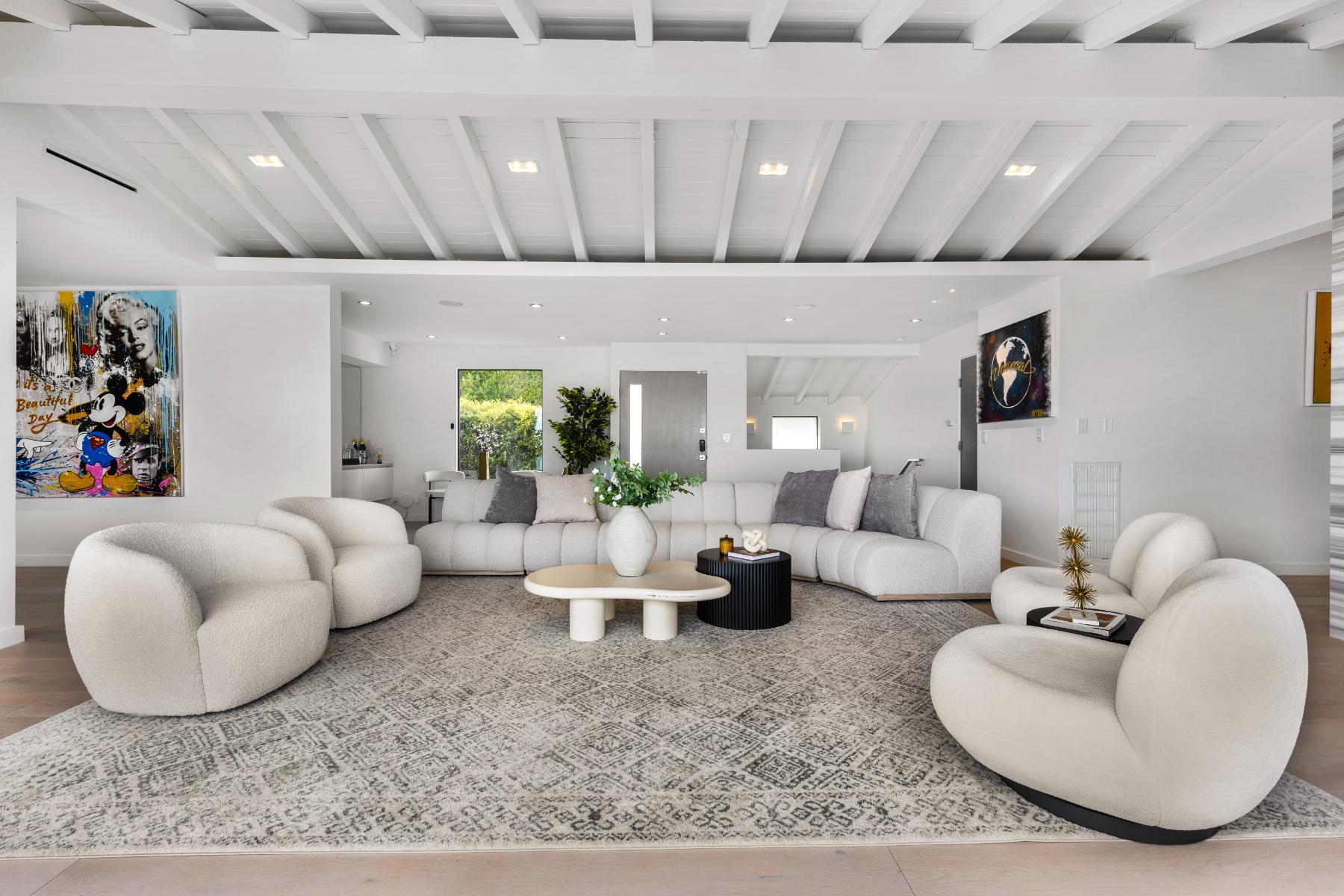 Sinatra House gallery image 3
