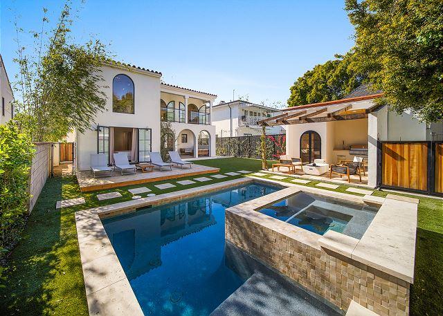 Bella Villa gallery image 1