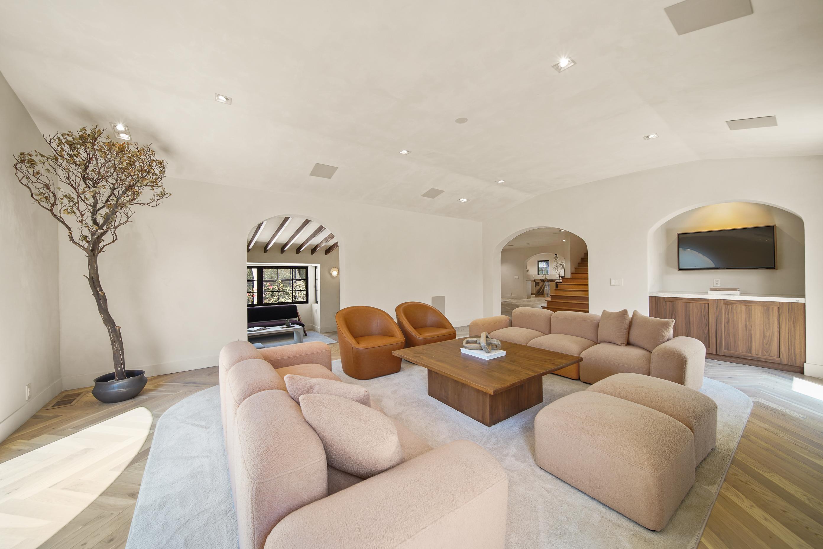 Bella Villa gallery image 3