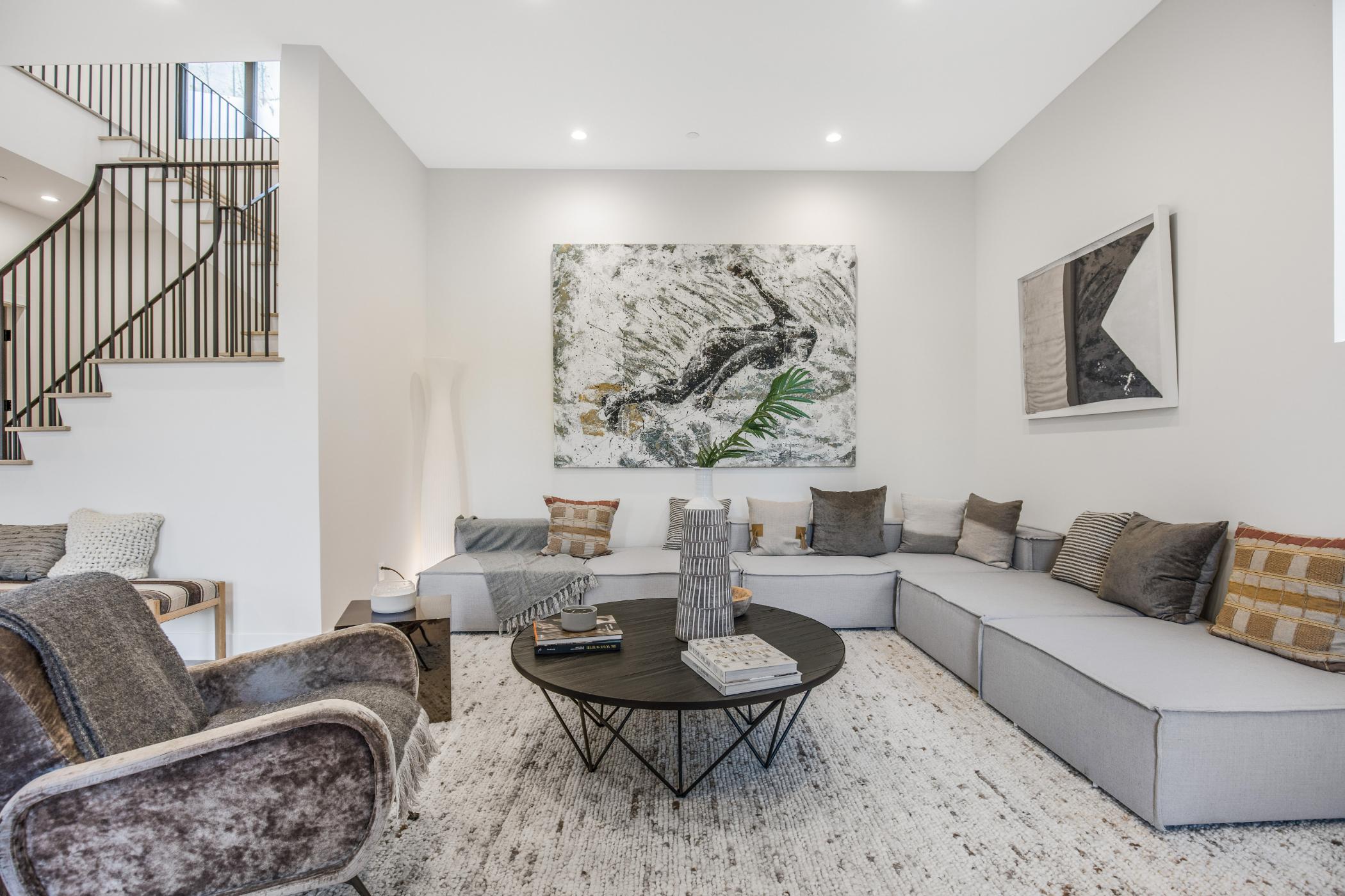 Belden Modern Villa gallery image 4