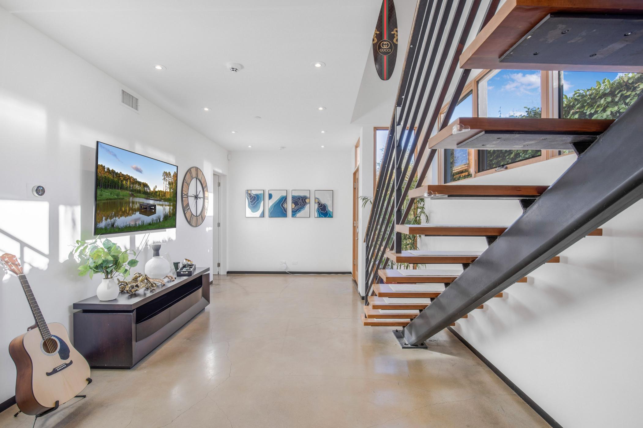Cedar Loft Villa gallery image 6