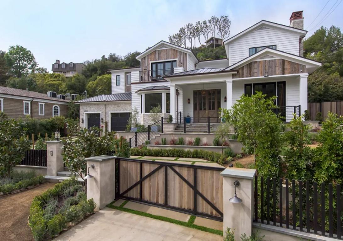 Mandeville Canyon gallery image 6