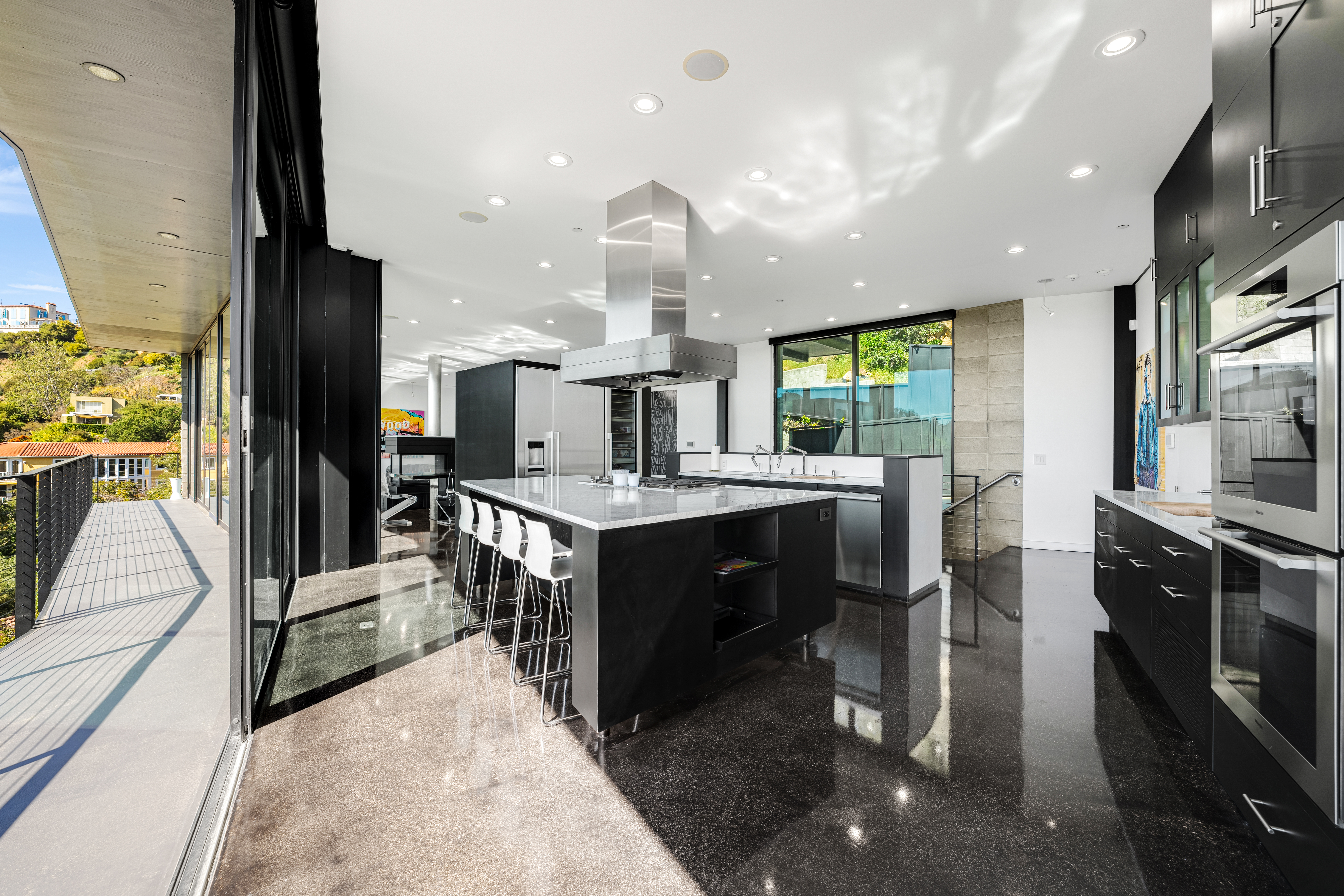 Glass Mansion gallery image 7
