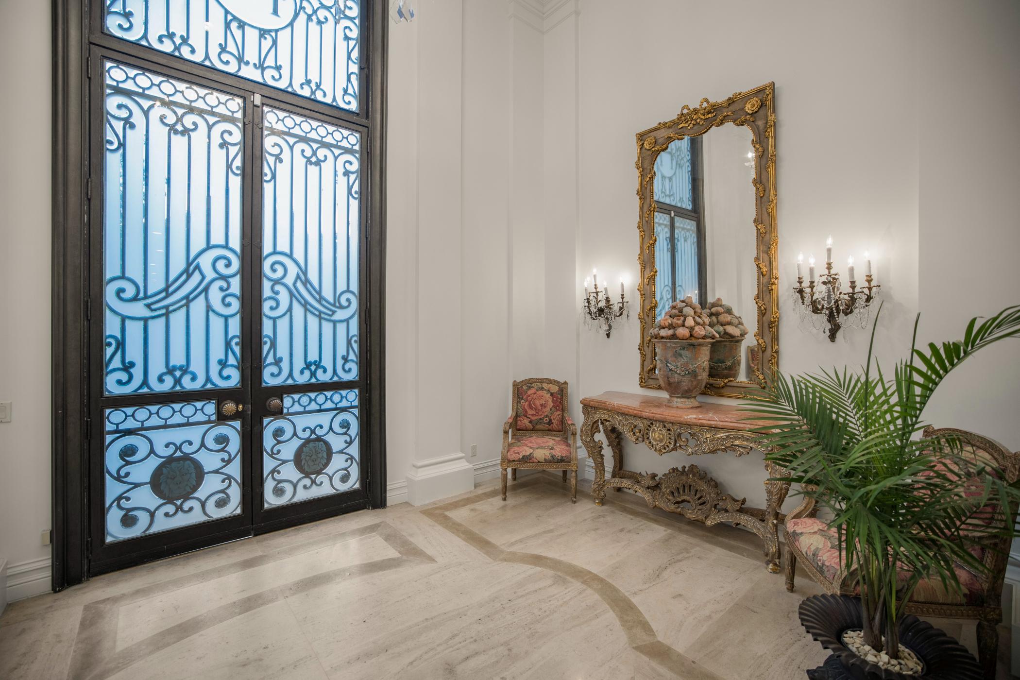 Wendover Mansion gallery image 9