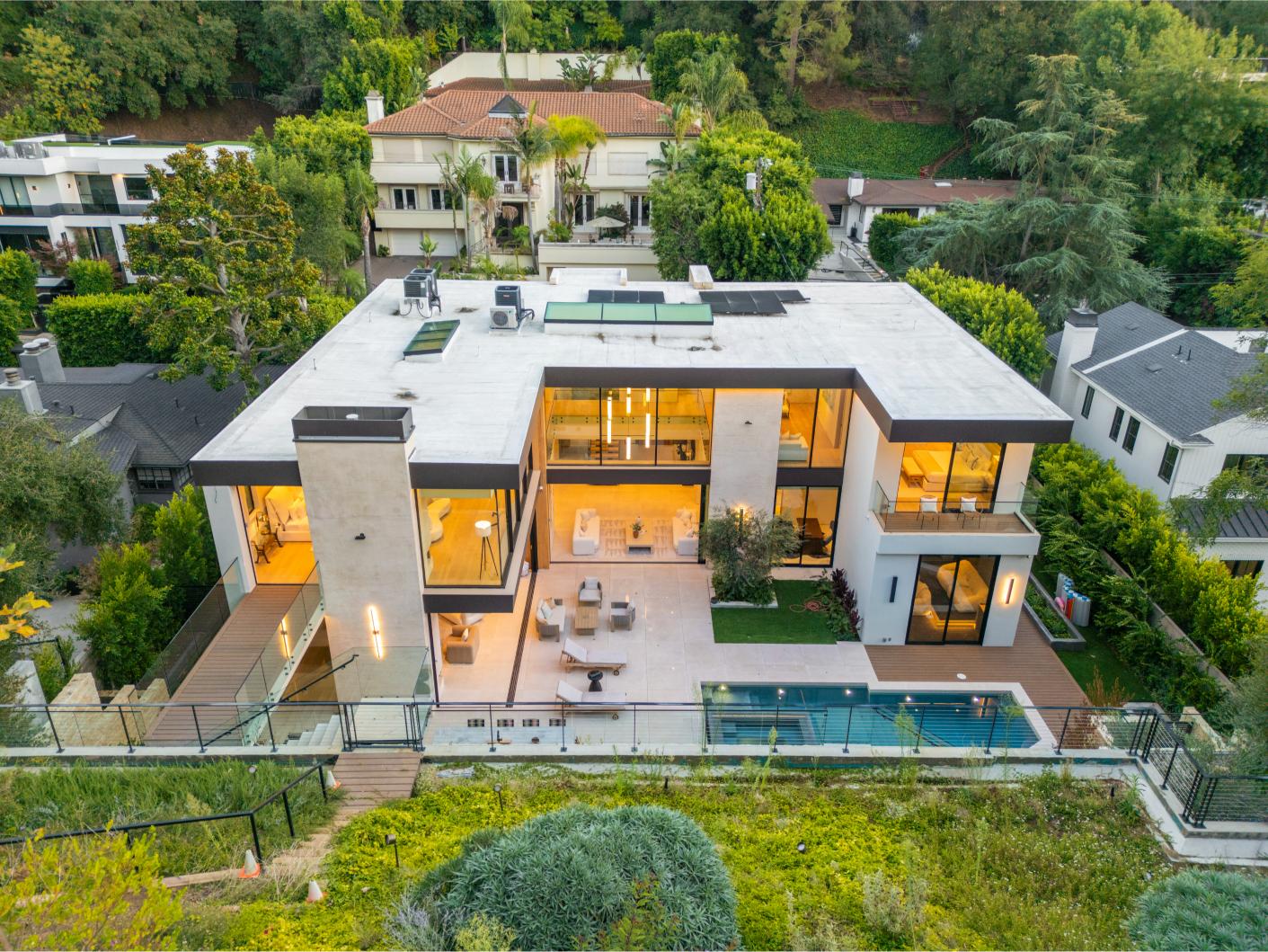 Hutton Villa gallery image 6