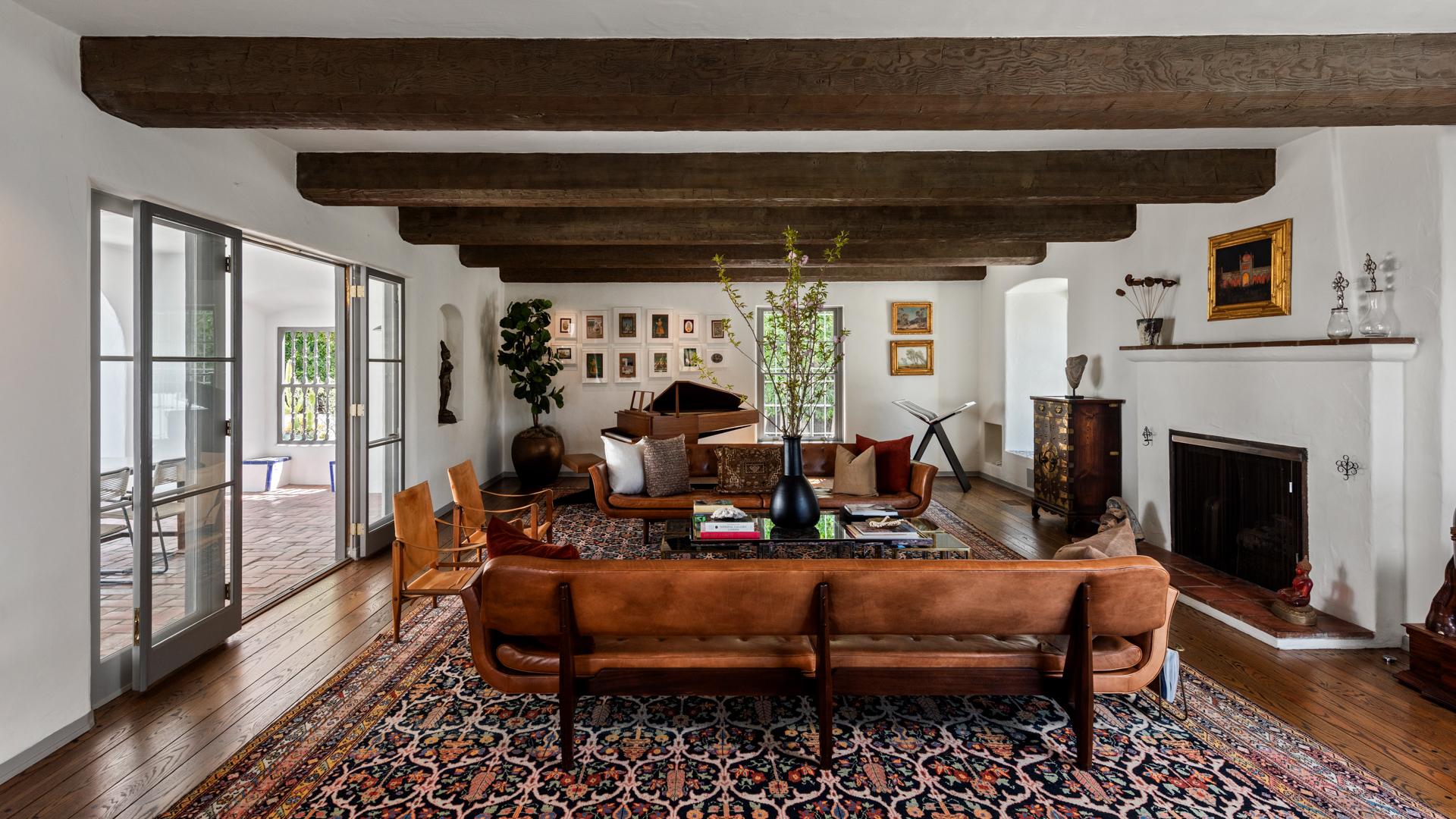 Howard Hughes Estate gallery image 3