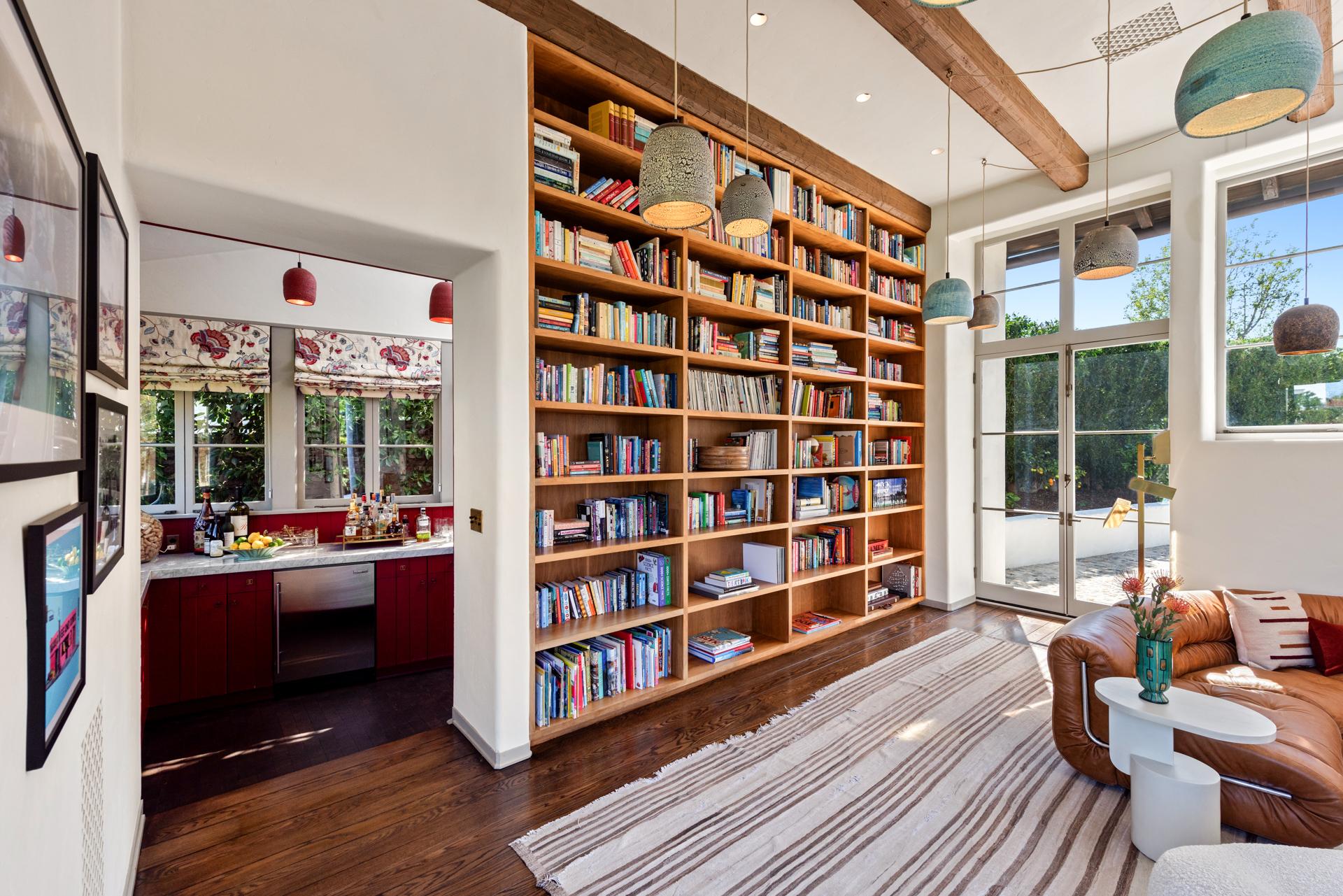 Howard Hughes Estate gallery image 8