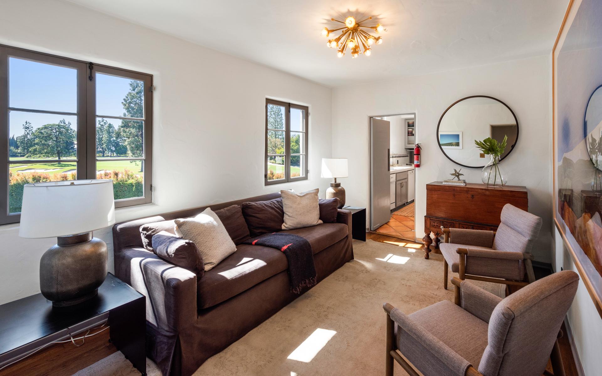 Howard Hughes Estate gallery image 10