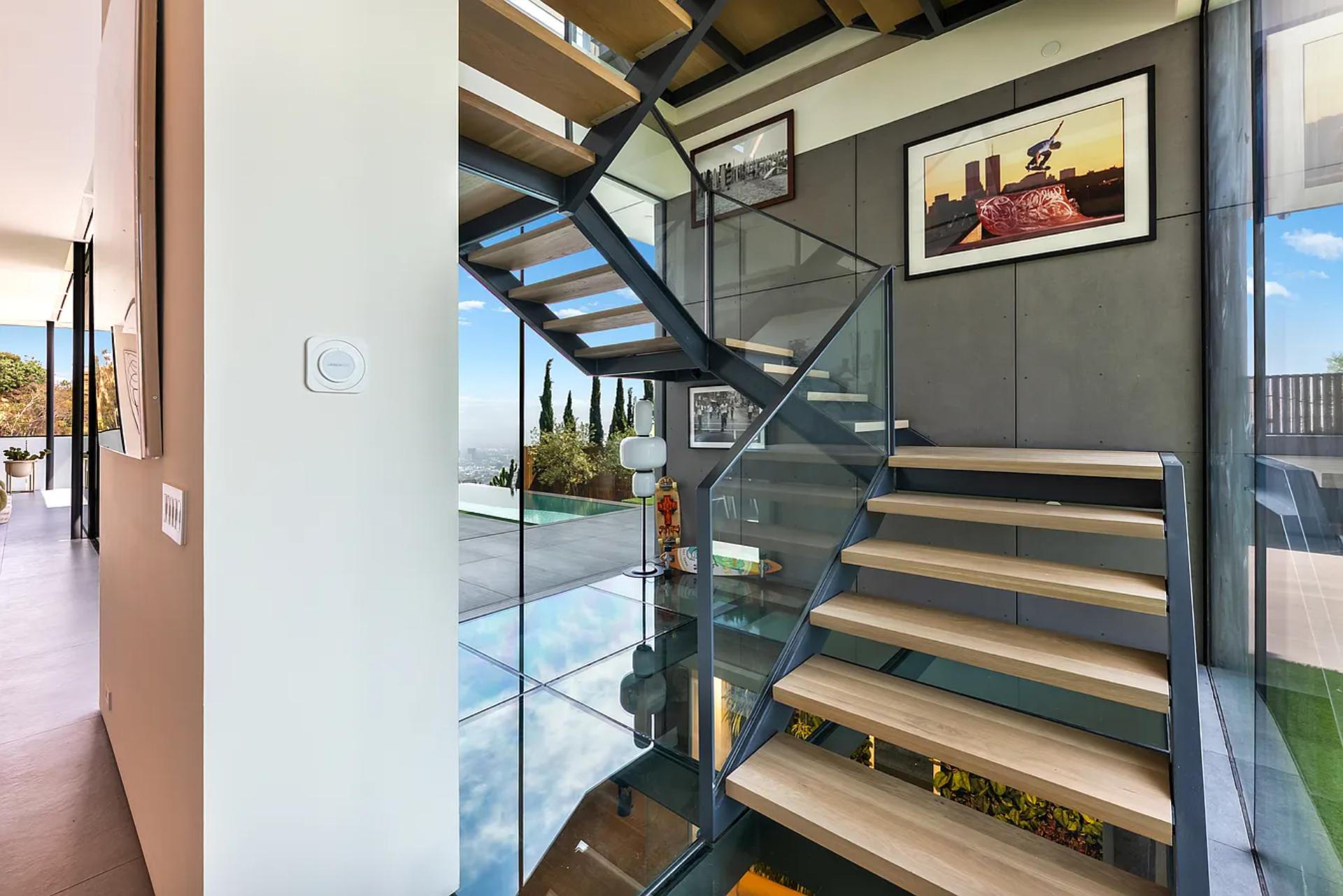 Blue Heights Modern gallery image 9