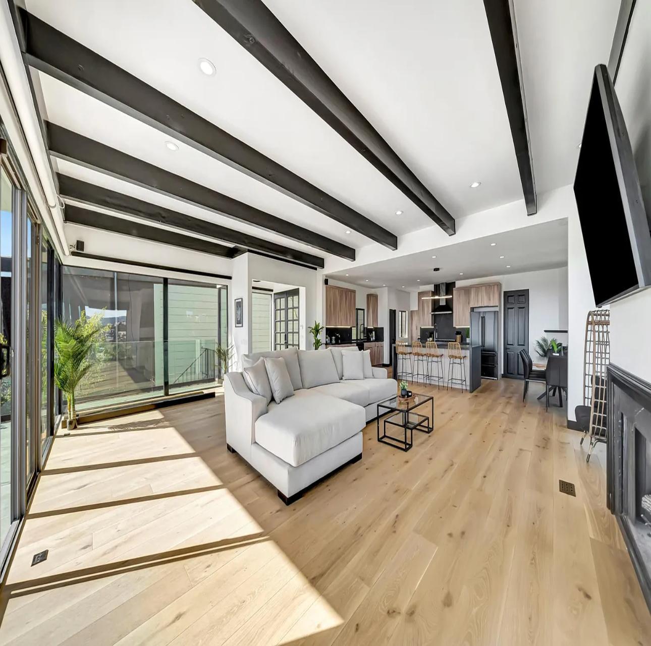 Skyview Estate gallery image 3