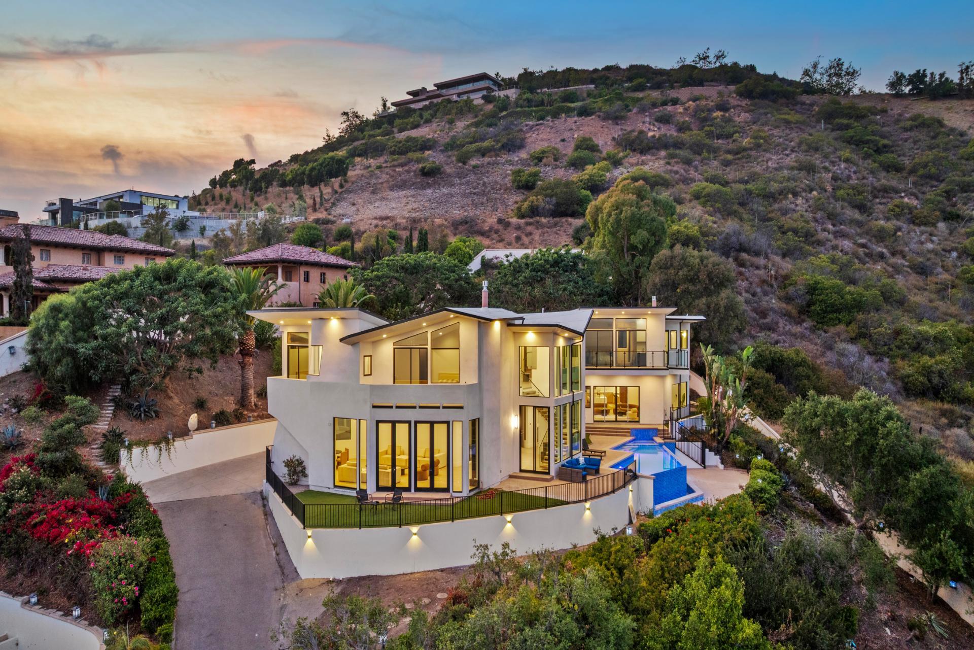 Malibu Meadows gallery image 2