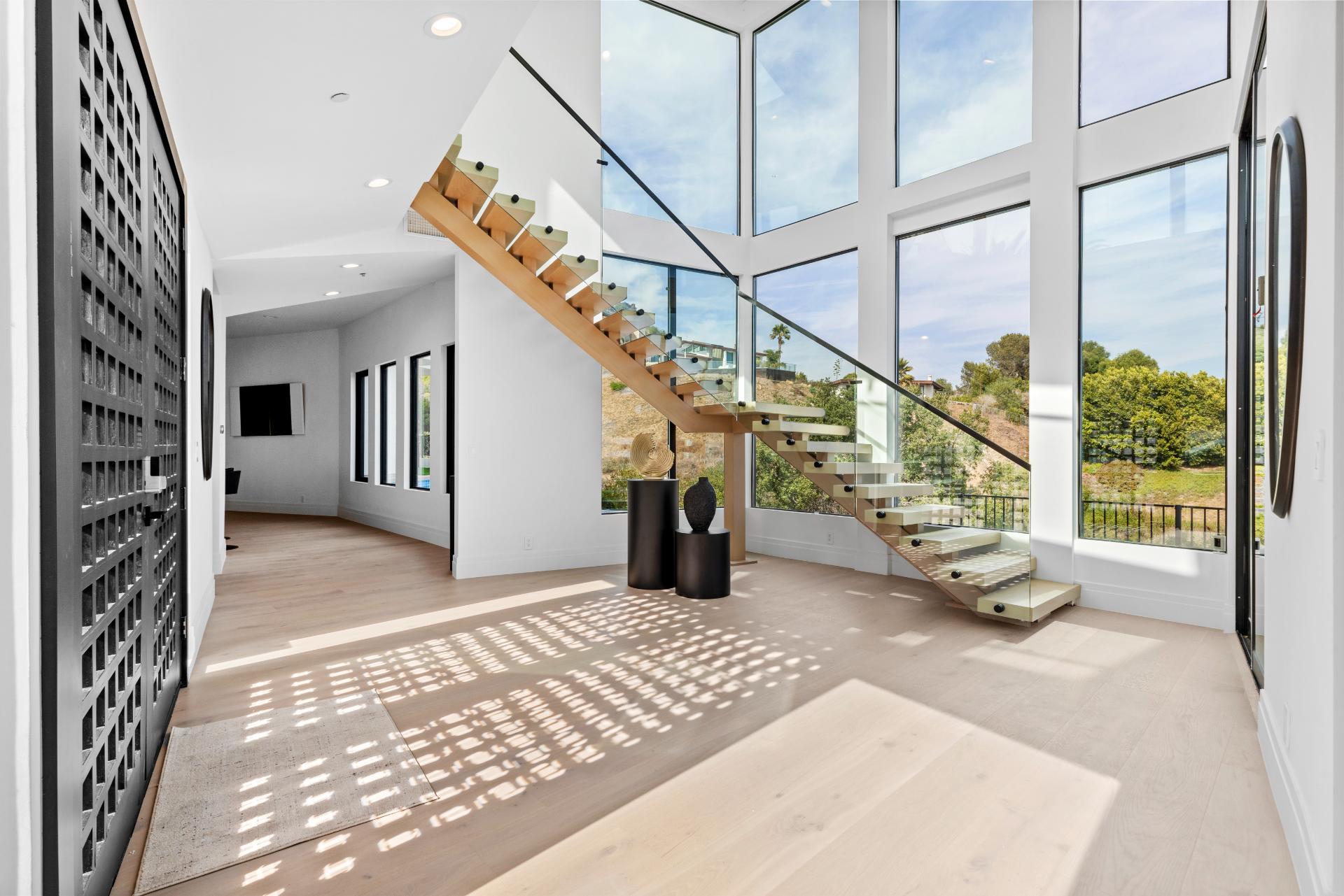Malibu Meadows gallery image 5