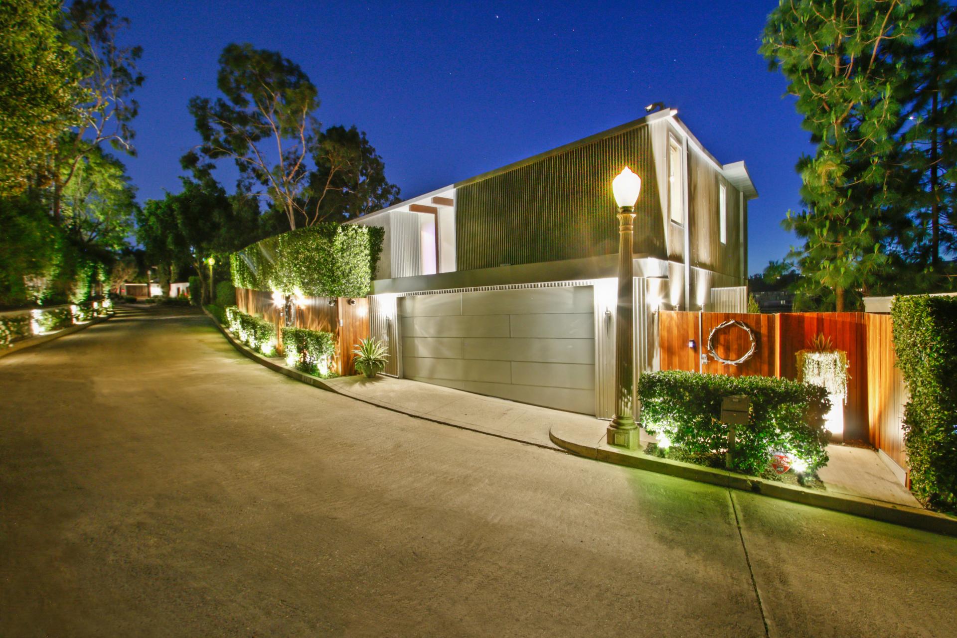 Beverly Horizon gallery image 1