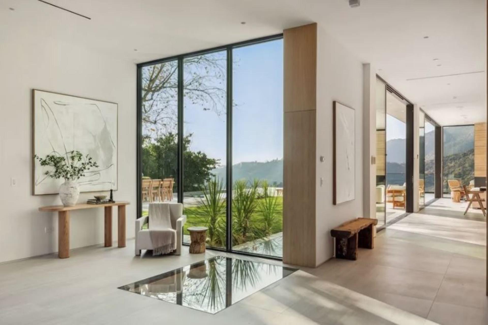 Glassridge Residence gallery image 9