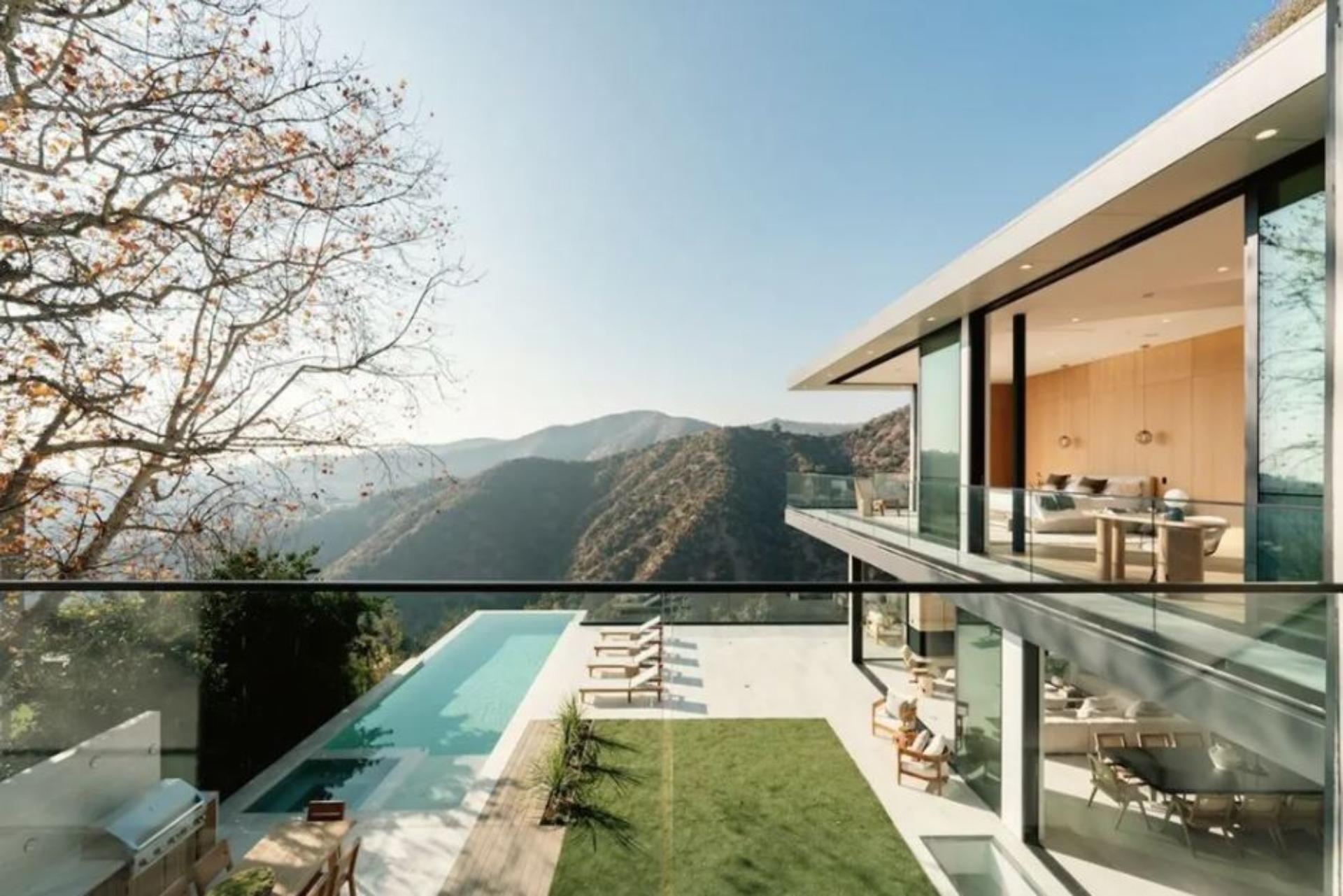 Glassridge Residence gallery image 2