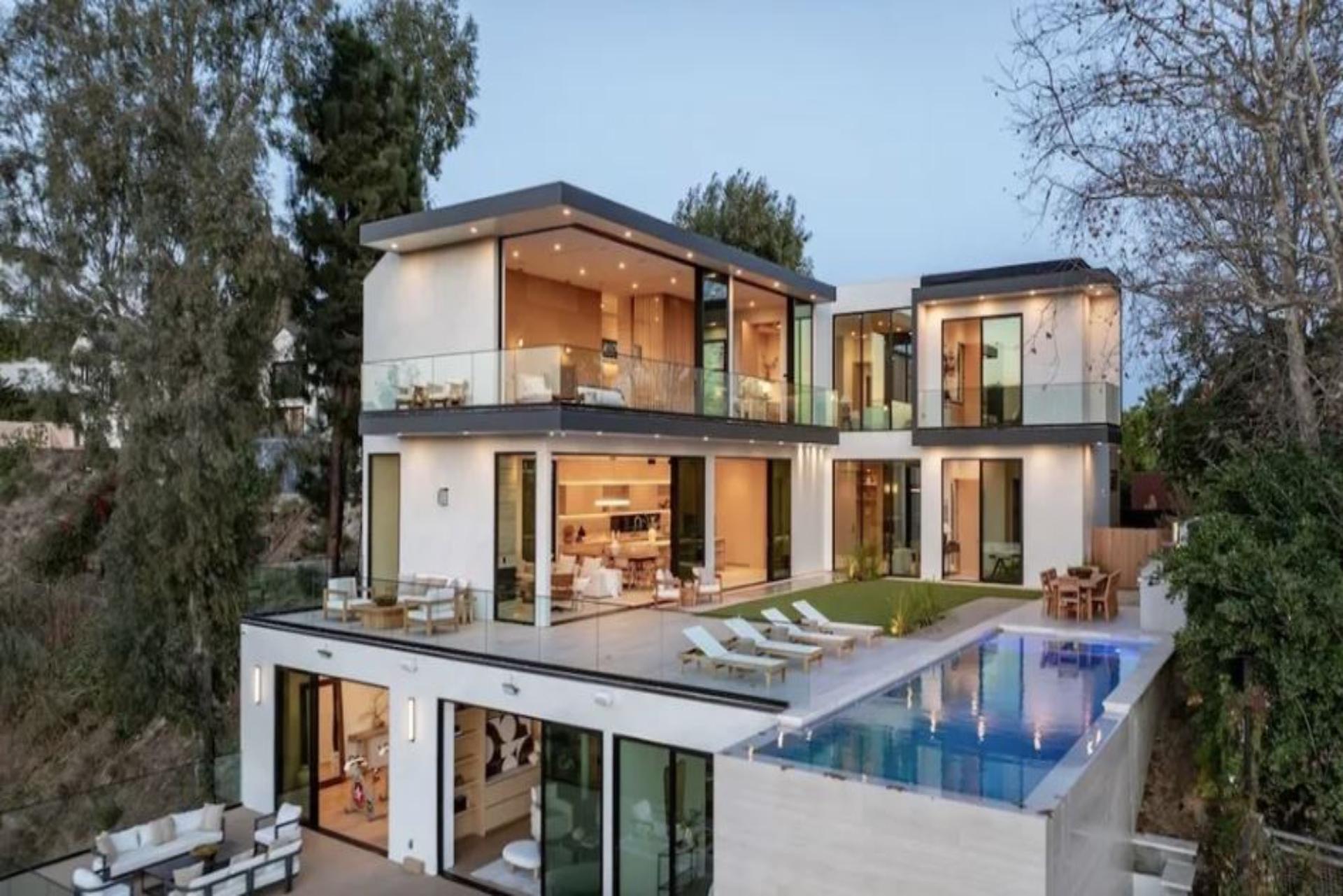Glassridge Residence gallery image 1