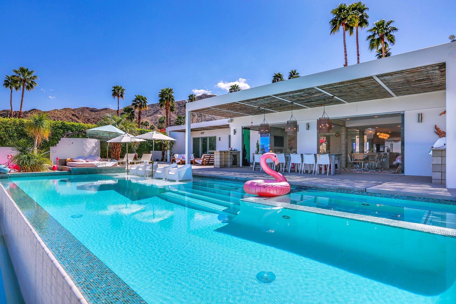 The Bird House of Rancho Mirage