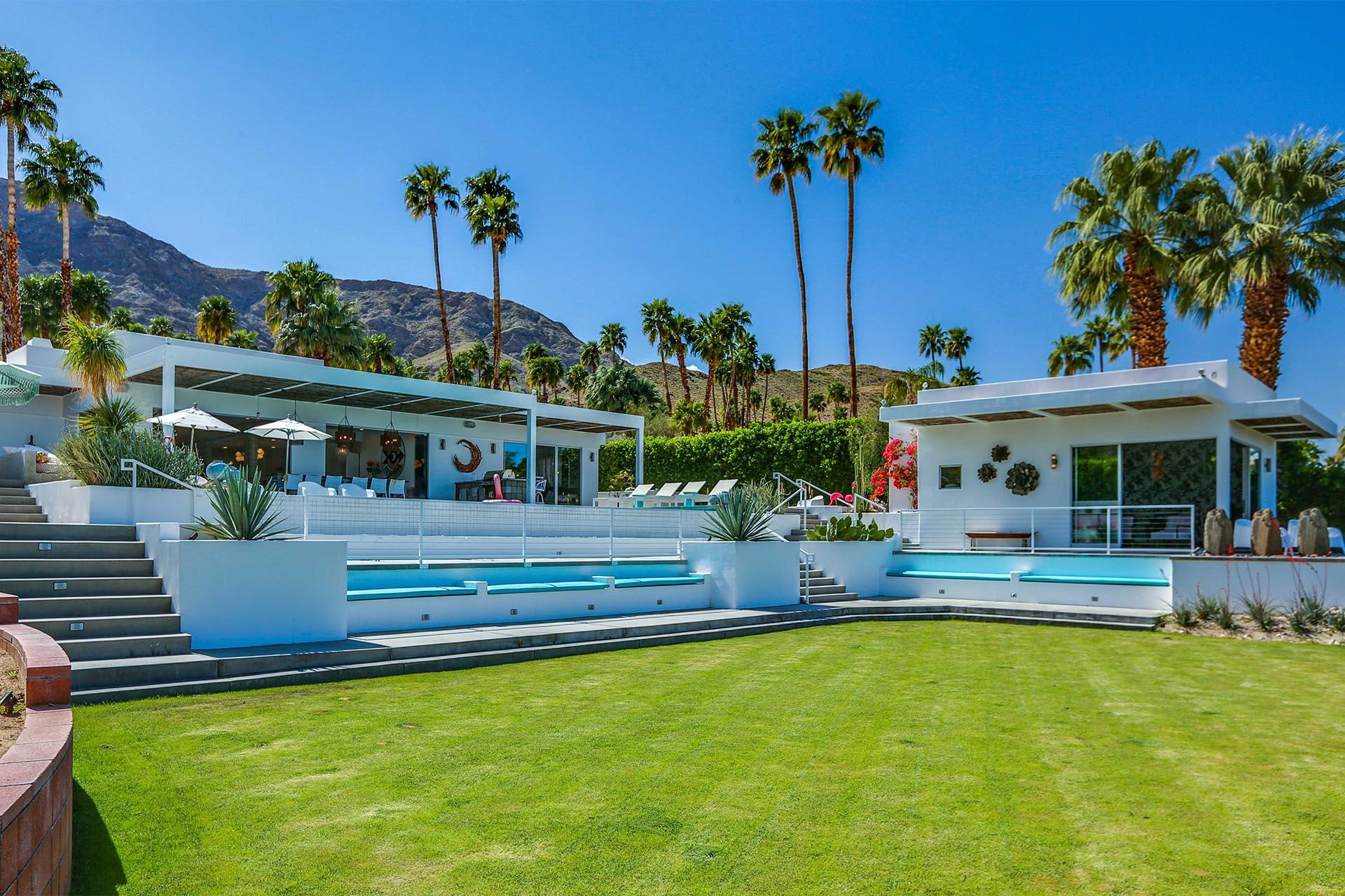 The Bird House of Rancho Mirage gallery image 3