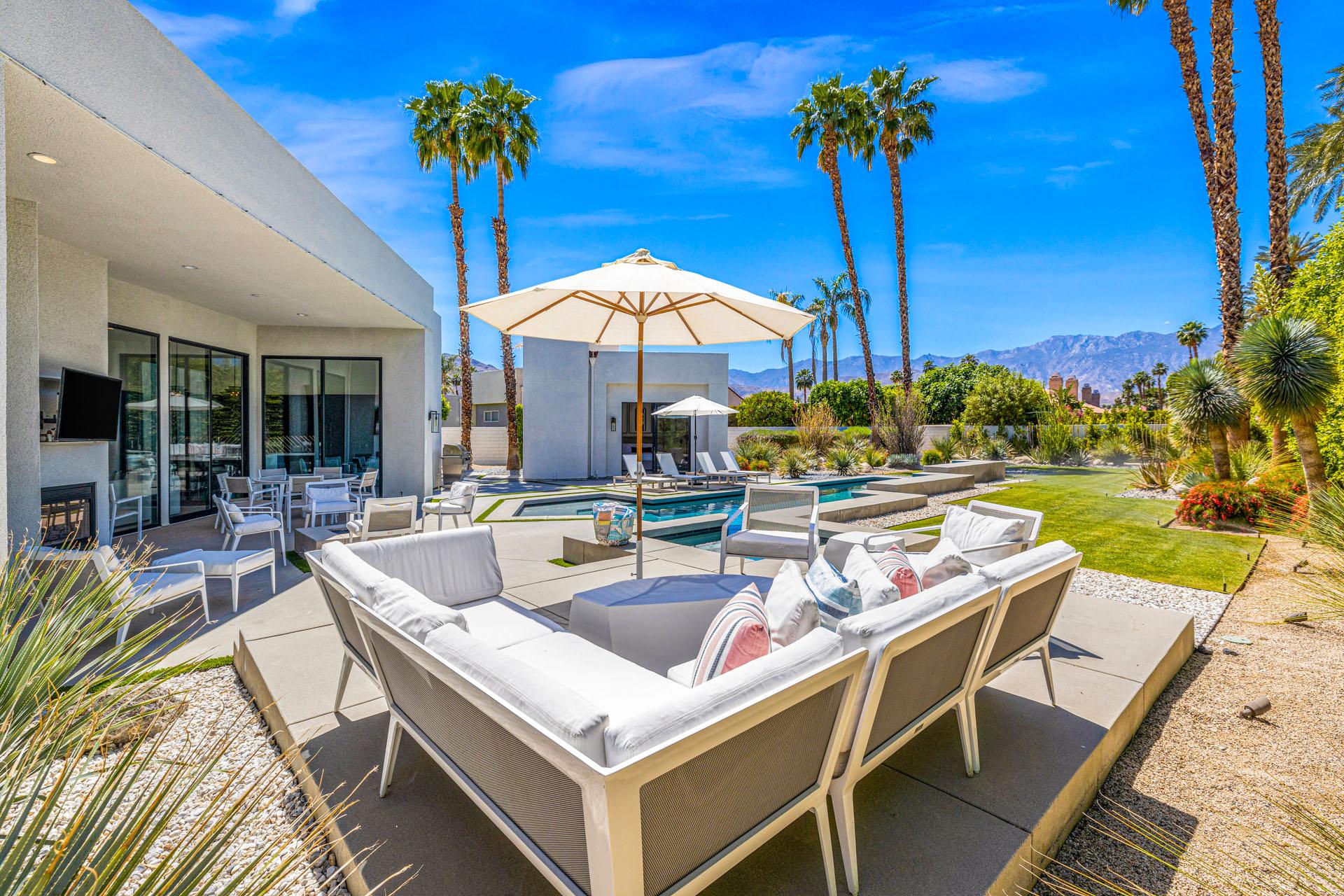 Silver Sun Stunning 4 Bedroom Estate on 1/3 Acre gallery image 7