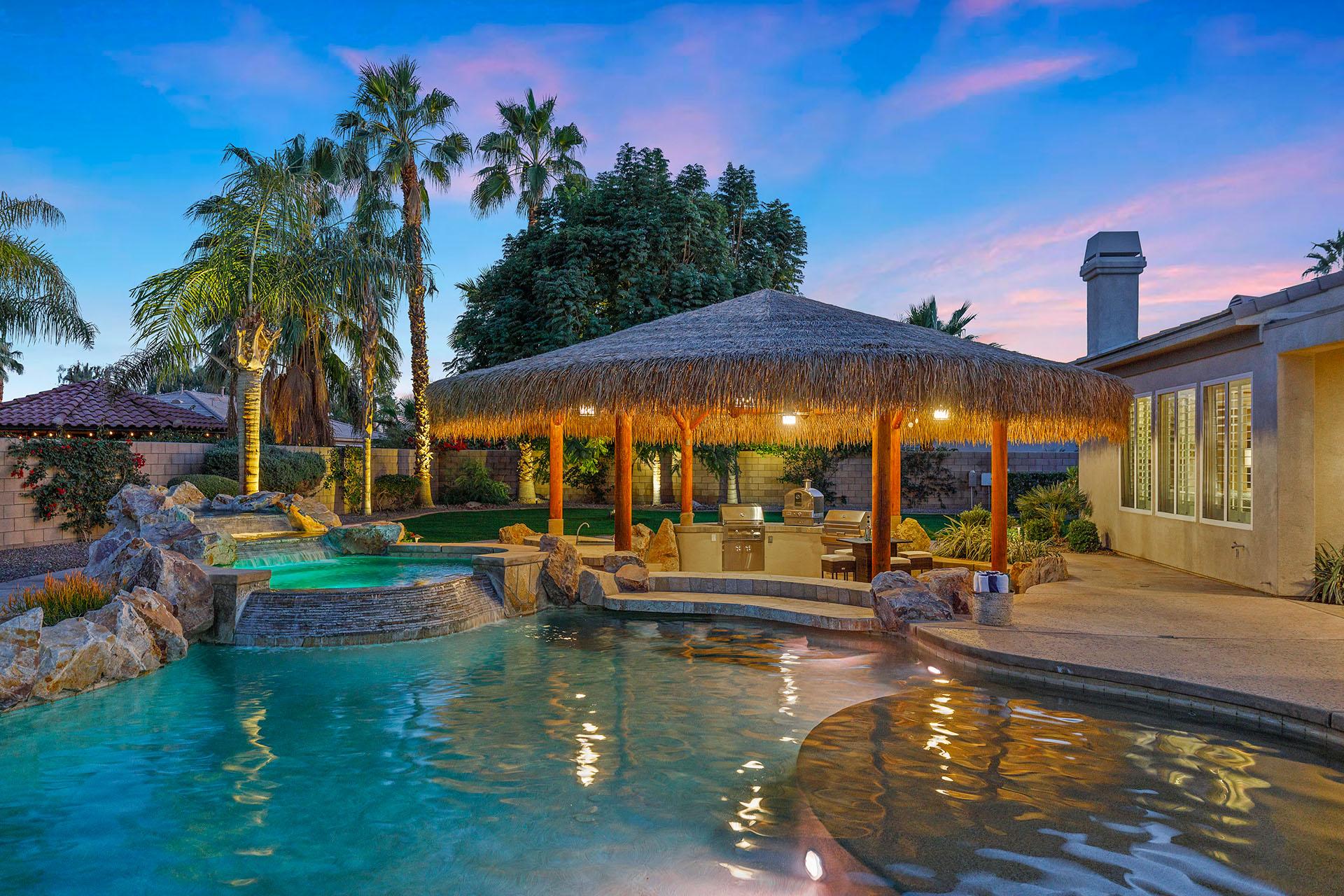 Endless Summer Swim up bar, waterslide & more! gallery image 3