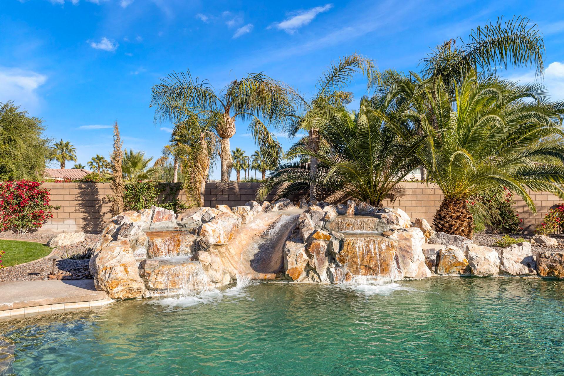 Endless Summer Swim up bar, waterslide & more! gallery image 8