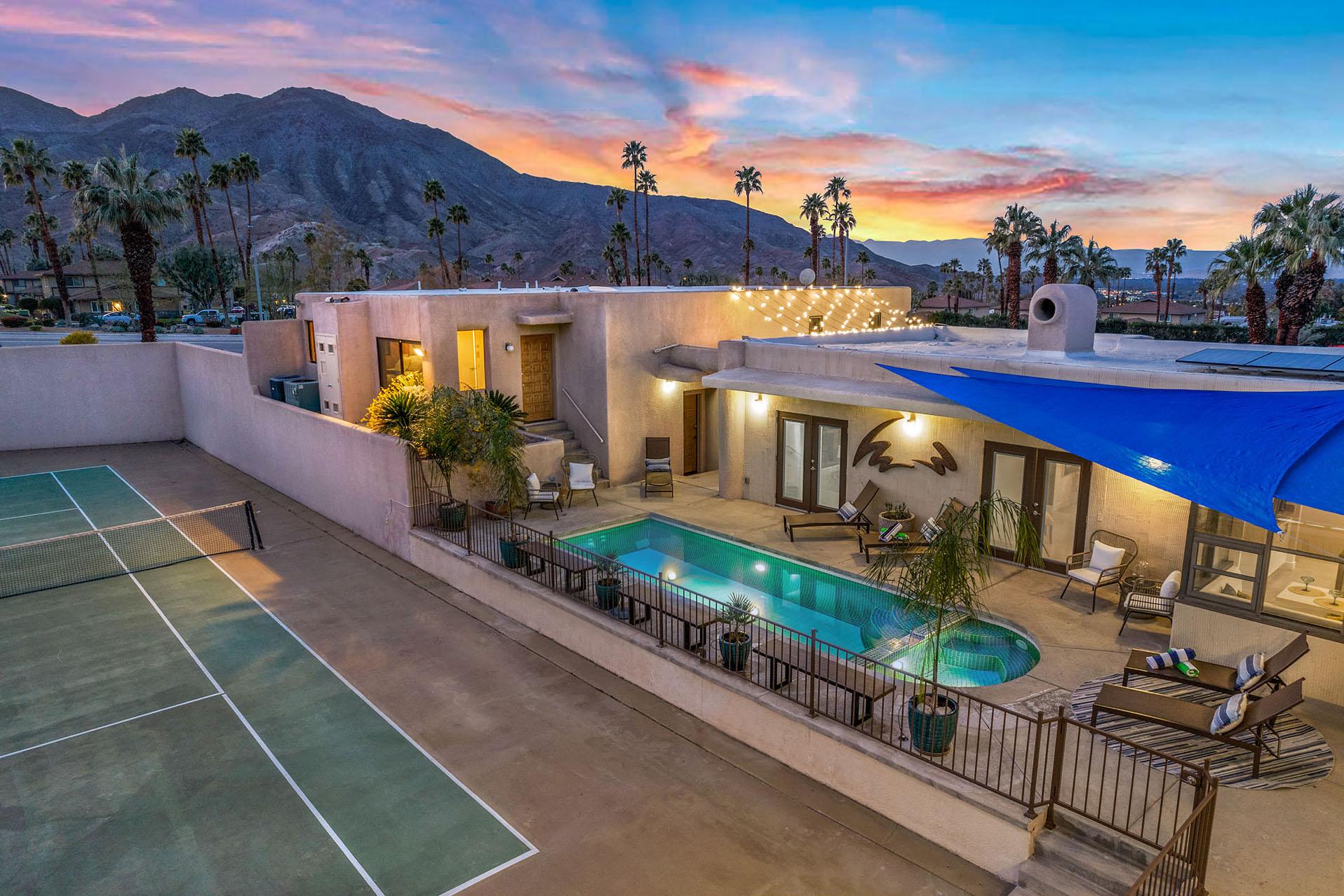 El Paseo Tennis Retreat 6 BR w/ Private Court gallery image 1