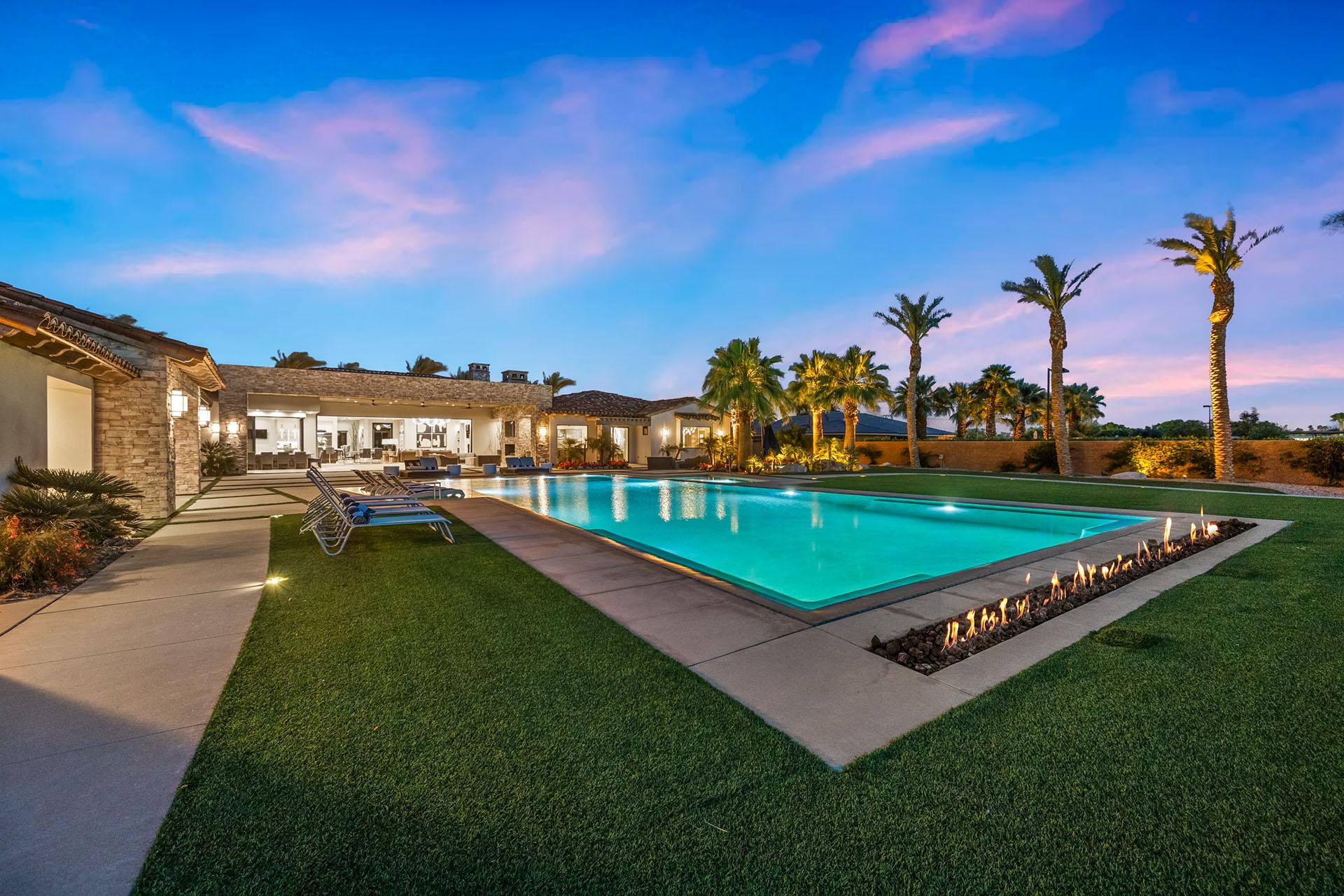 The Clubhouse Estate 6 suites on 2 acres gallery image 7