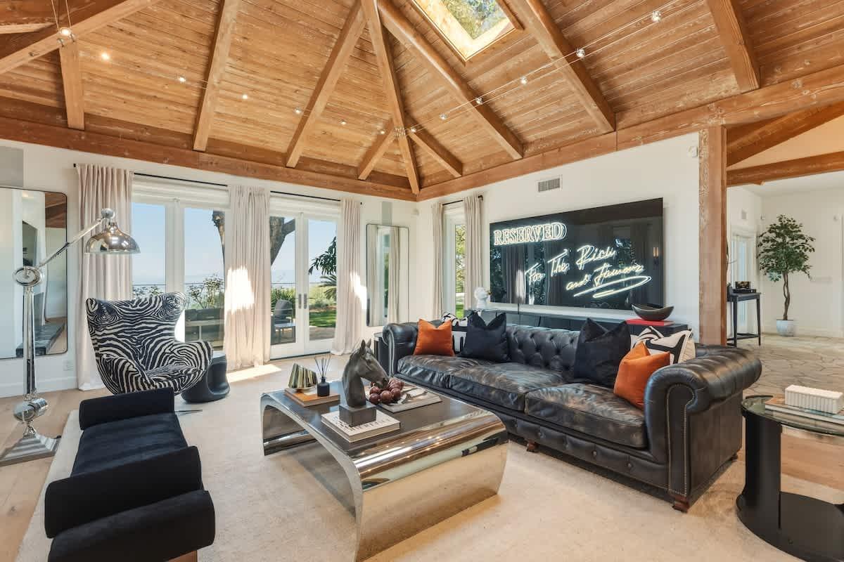 Stone Oak Estate gallery image 2