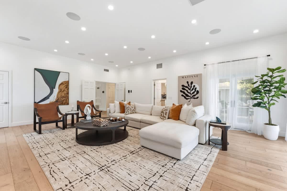 Stone Oak Estate gallery image 9