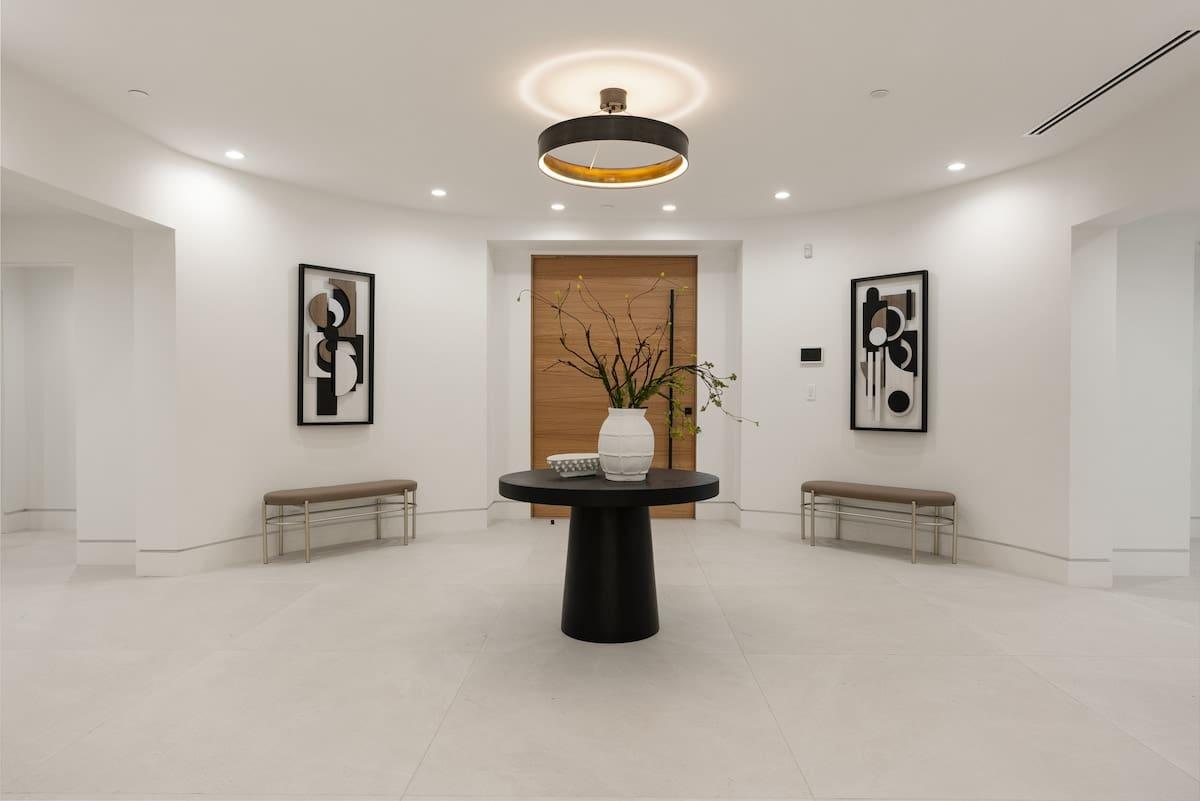Noble Crest gallery image 9