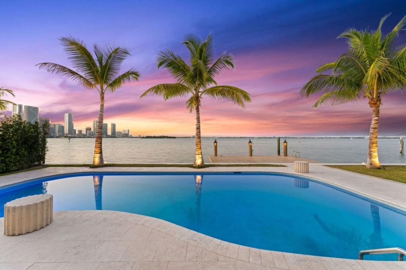 Miami Waterfront Villa w/ Pool, Spa & Sunset Views gallery image 4